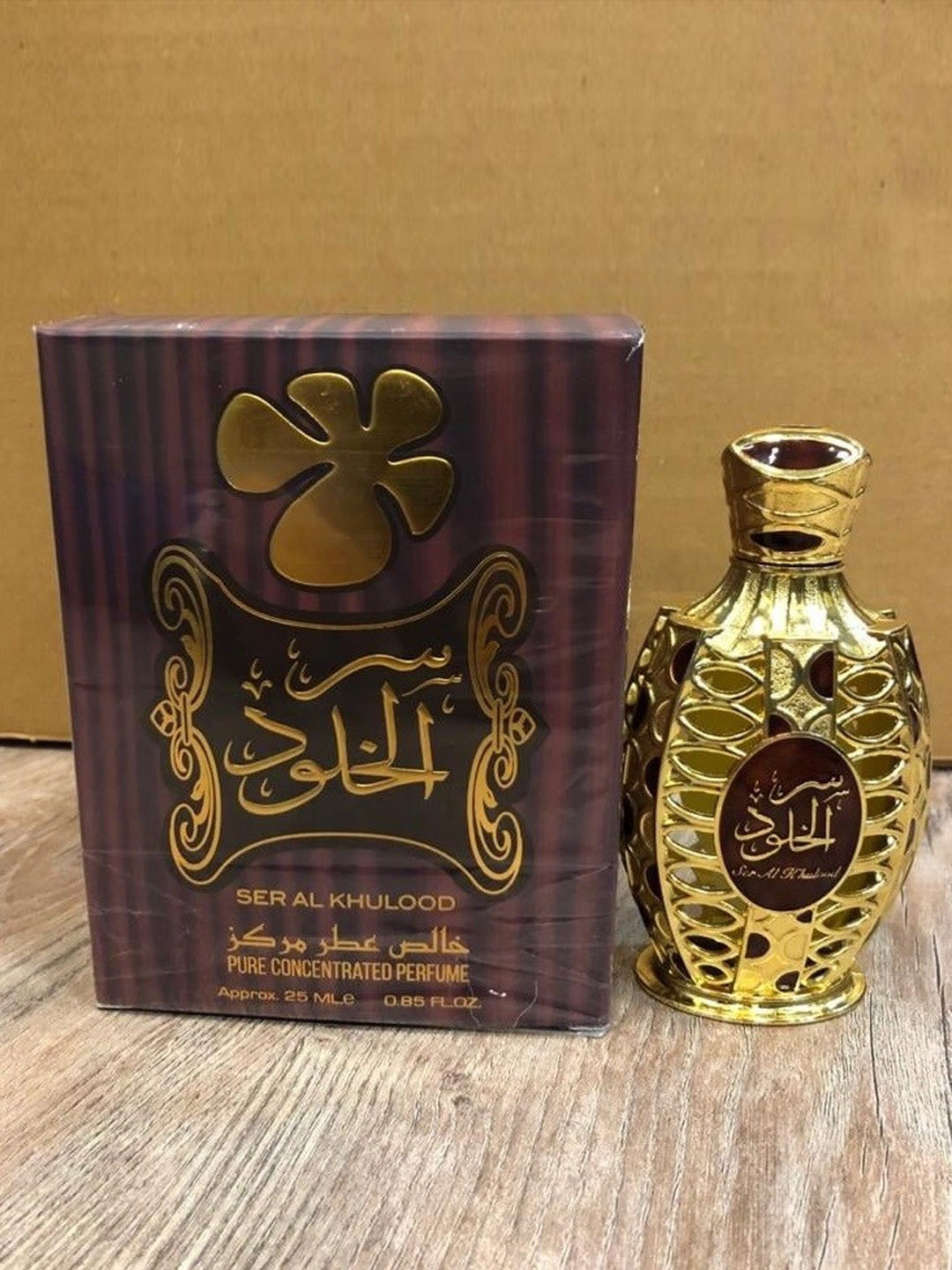 

Lattafa Ser Al Khulood Pure Concentrated Attar 25 ml, Transparent