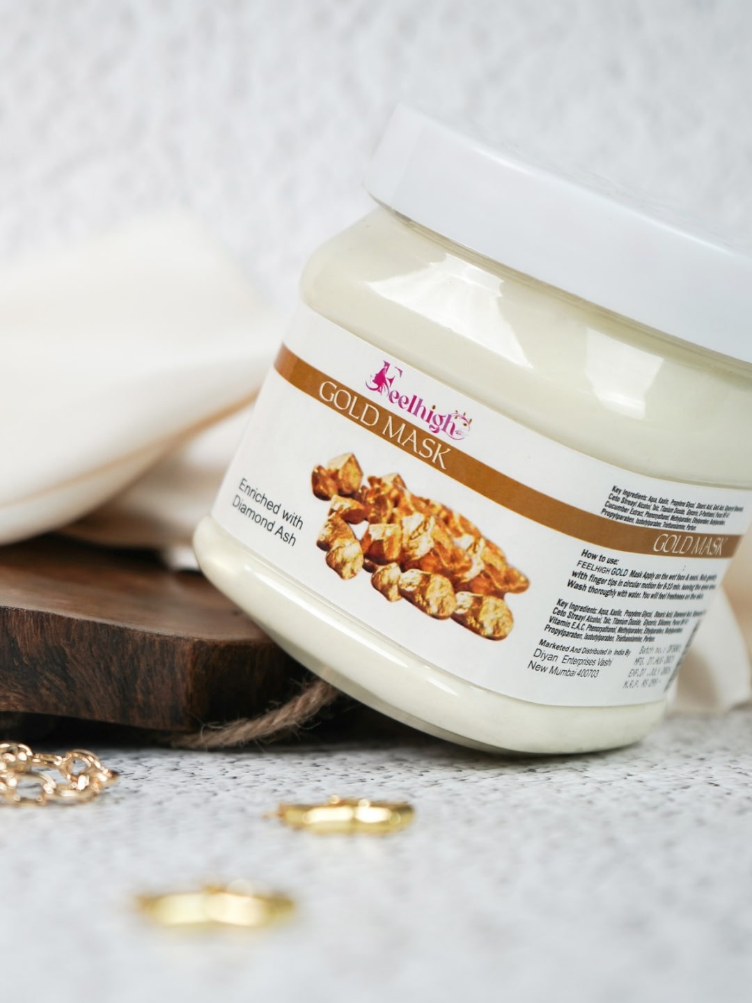 

FEELHIGH Gold Shiny Skin Brightening Mask with Orange Peel & Gold Dust - 500ml, White
