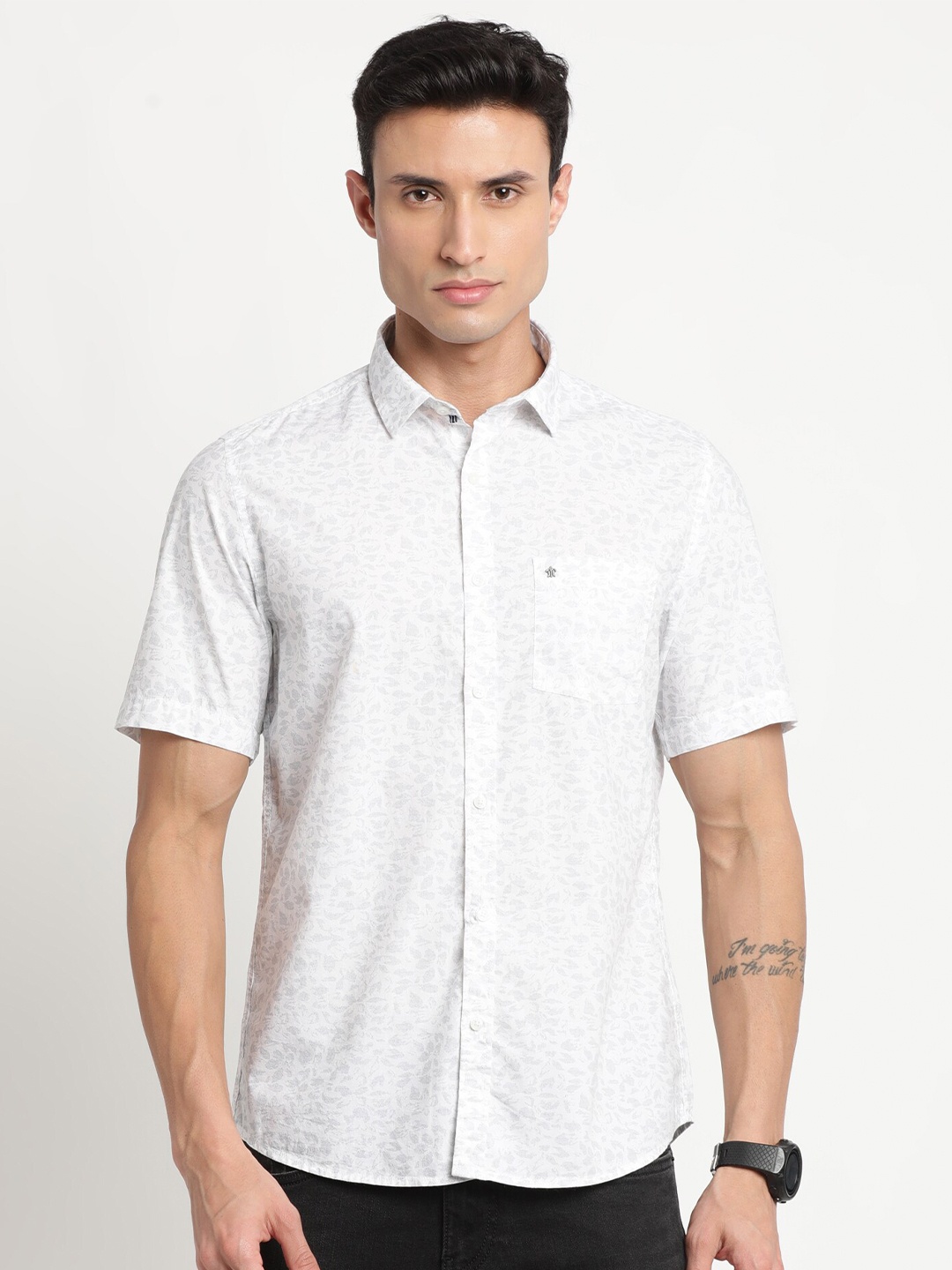 

Turtle Floral Printed Slim Fit Cotton Casual Shirt, White