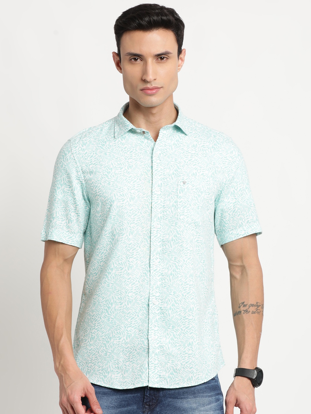 

Turtle Floral Printed Spread Collar Linen Slim Fit Casual Shirt, Blue