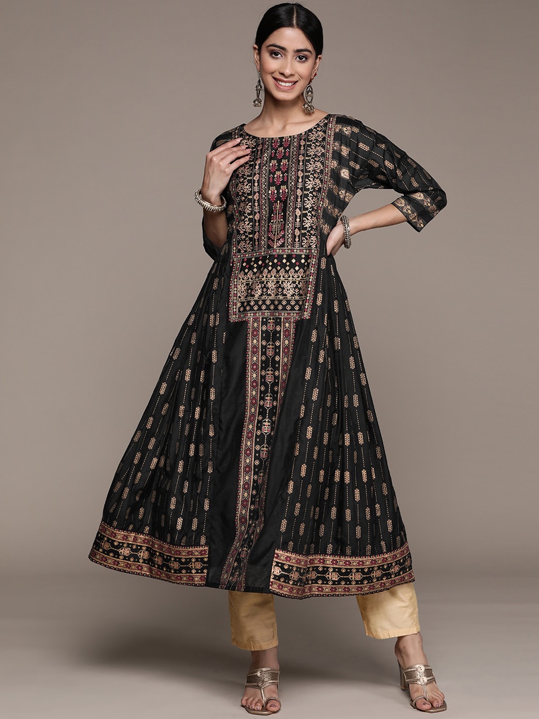 

Ishin Ethnic Motifs Printed Panelled Silk Blend Anarkali Kurta, Black