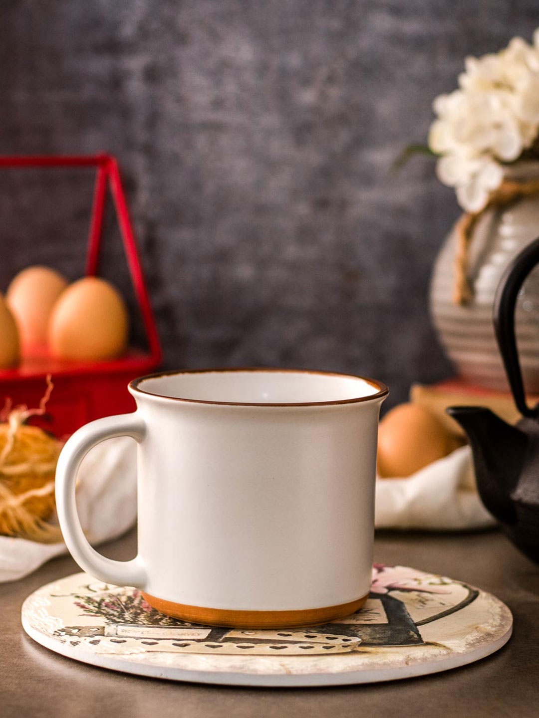 

THEDECORKART Maison White & Gold-Toned Dishwasher Safe Ceramic Coffee Mug 400 ml