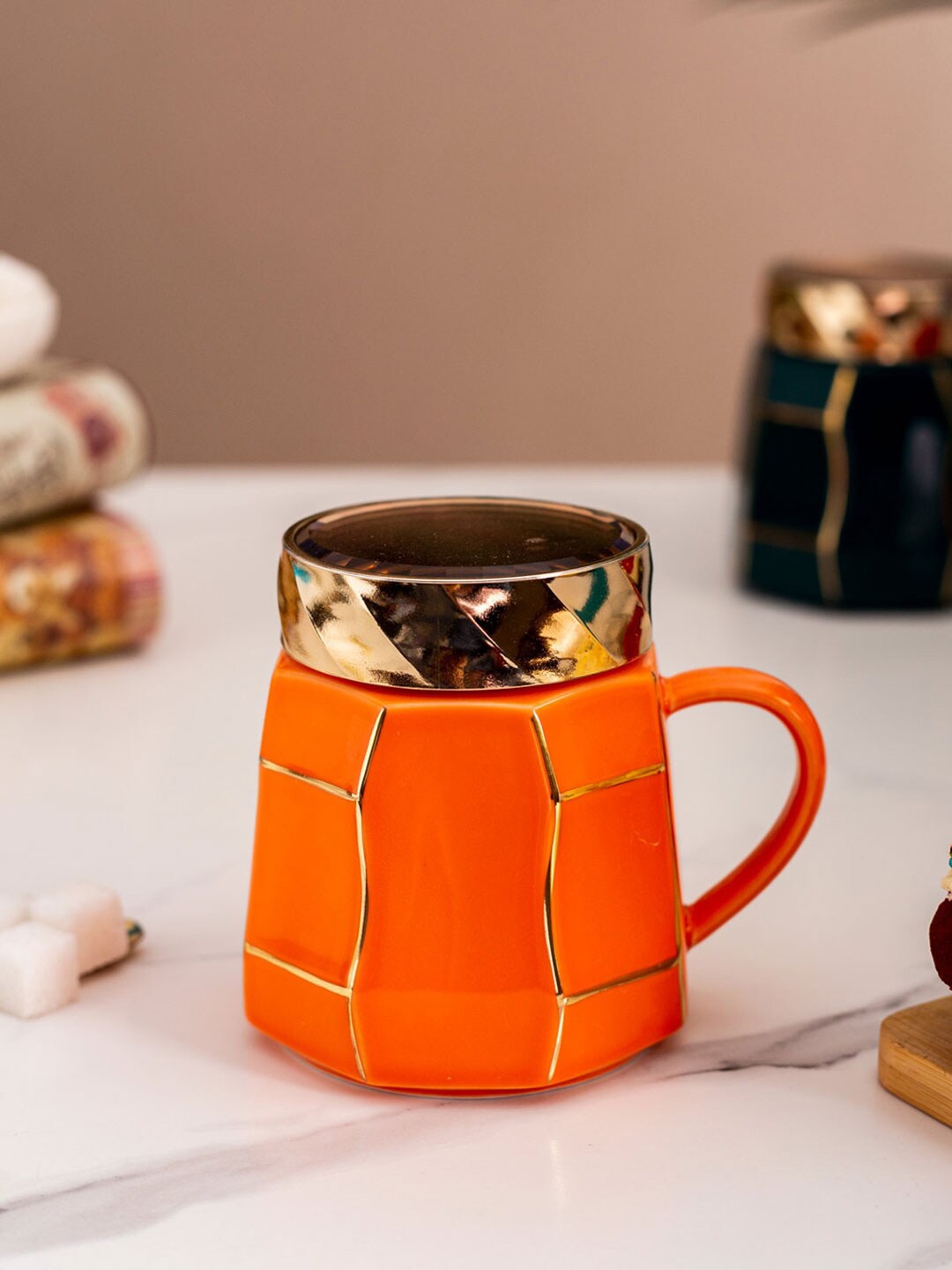 

THEDECORKART Templar Orange & Gold Toned Dishwasher Safe Ceramic Coffee Mug 100 ml