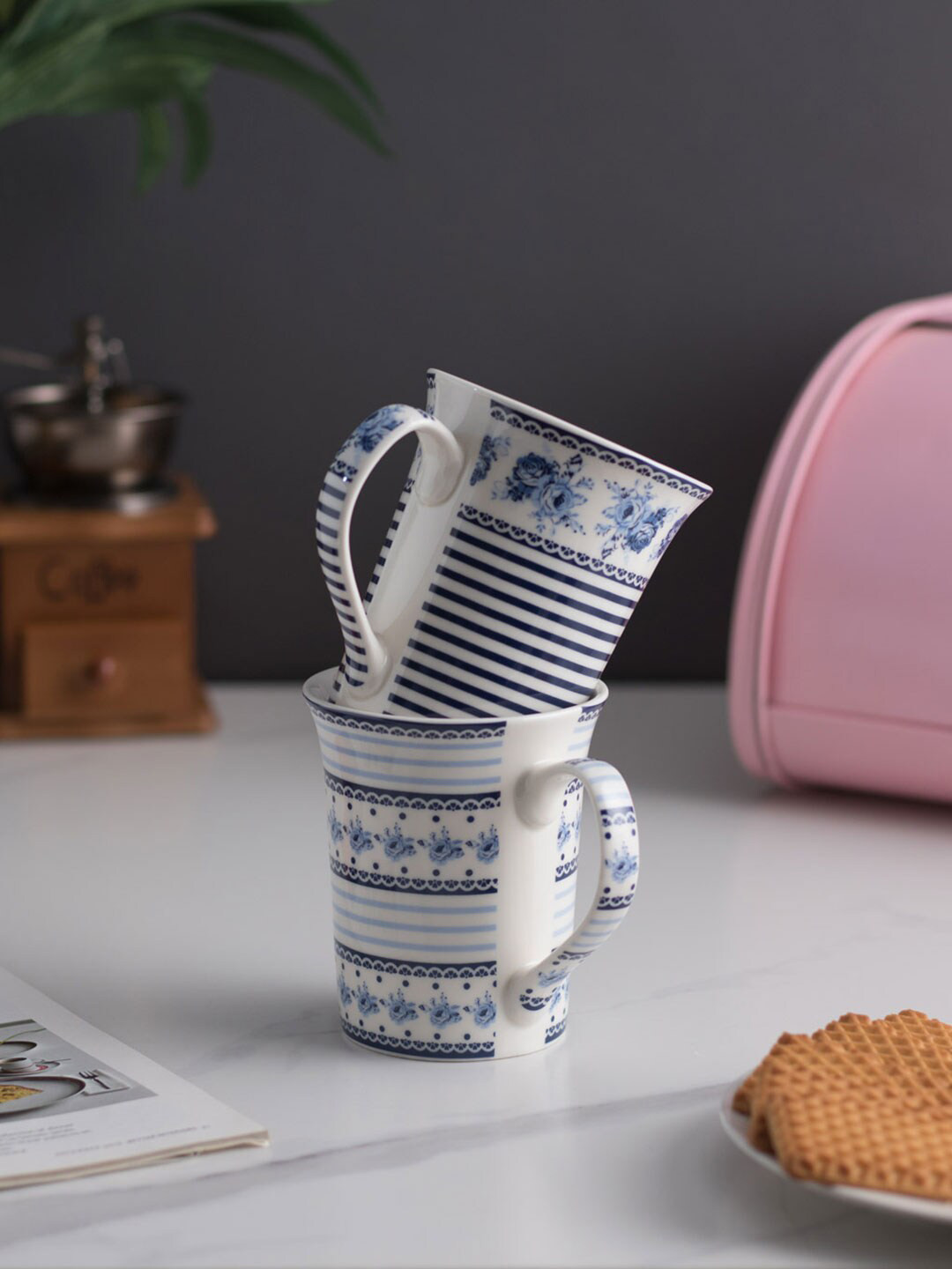 

THEDECORKART Indigo Mirage White & Blue 2 Pcs Ceramic Coffee Mugs 250 ml Each