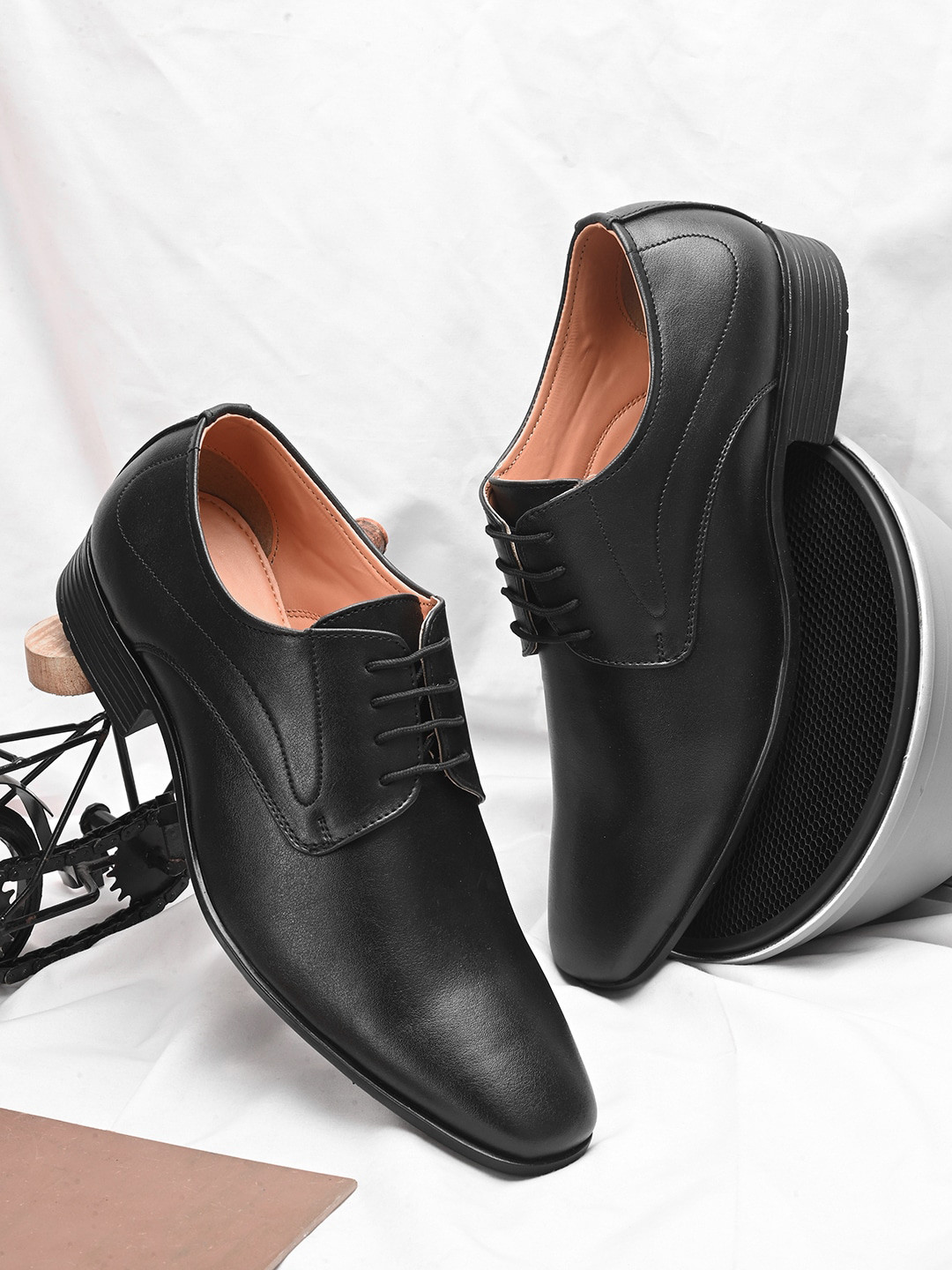 

HERE&NOW Men Textured Formal Derbys, Black