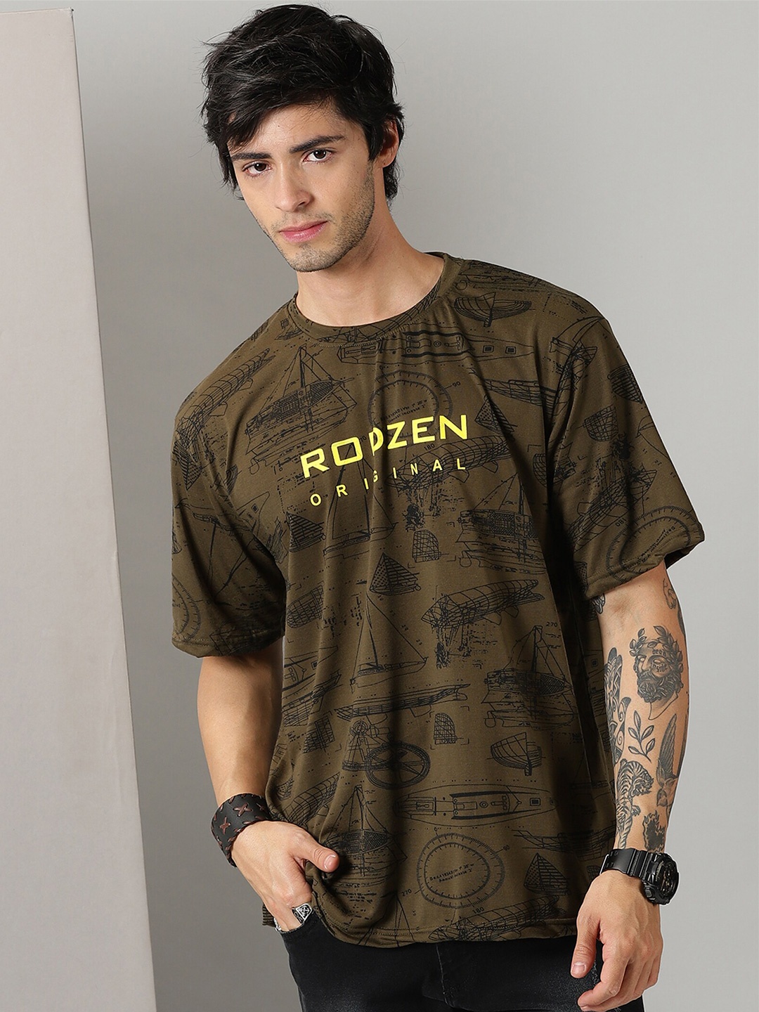 

Rodzen Conversational Printed Drop-Shoulder Pure Cotton Loose Fit T-shirt, Olive