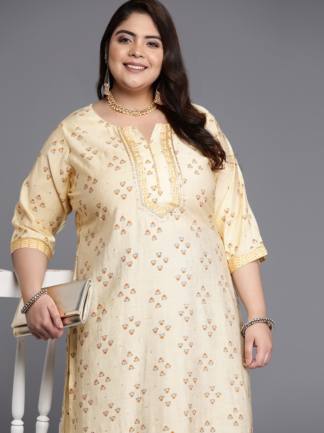 

EXTRA LOVE BY LIBAS Plus Size Floral Printed Gotta Patti Pastels Kurta, Yellow