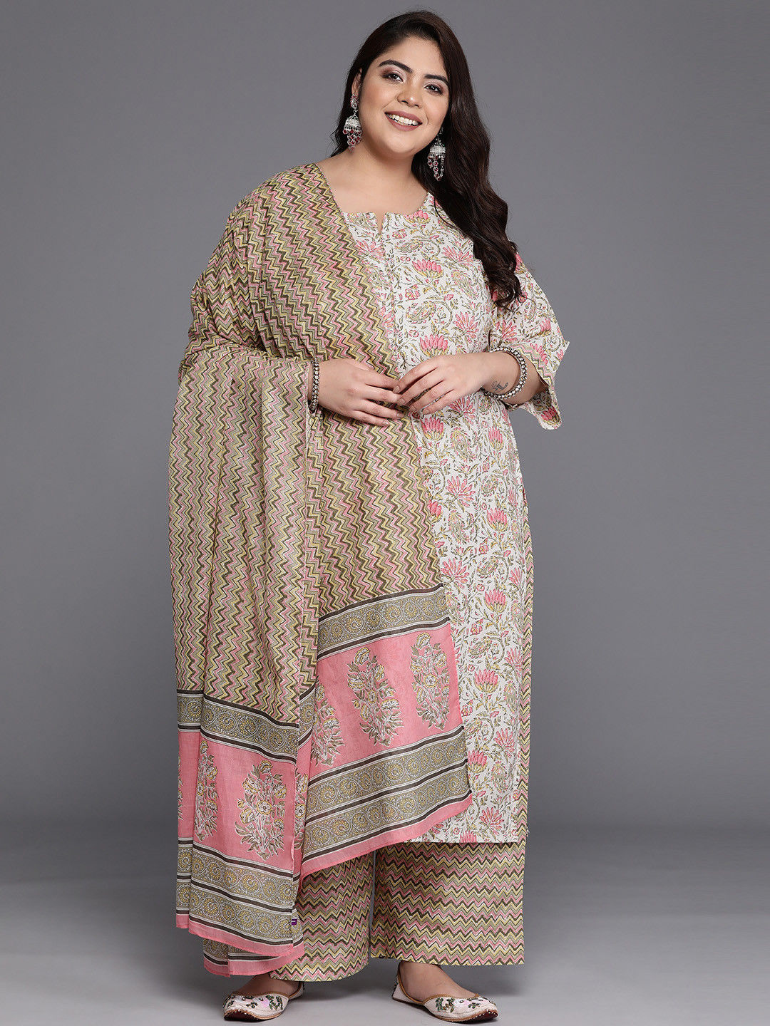

EXTRA LOVE BY LIBAS Plus Size Printed Pure Cotton Kurta With Trousers & With Dupatta, Off white