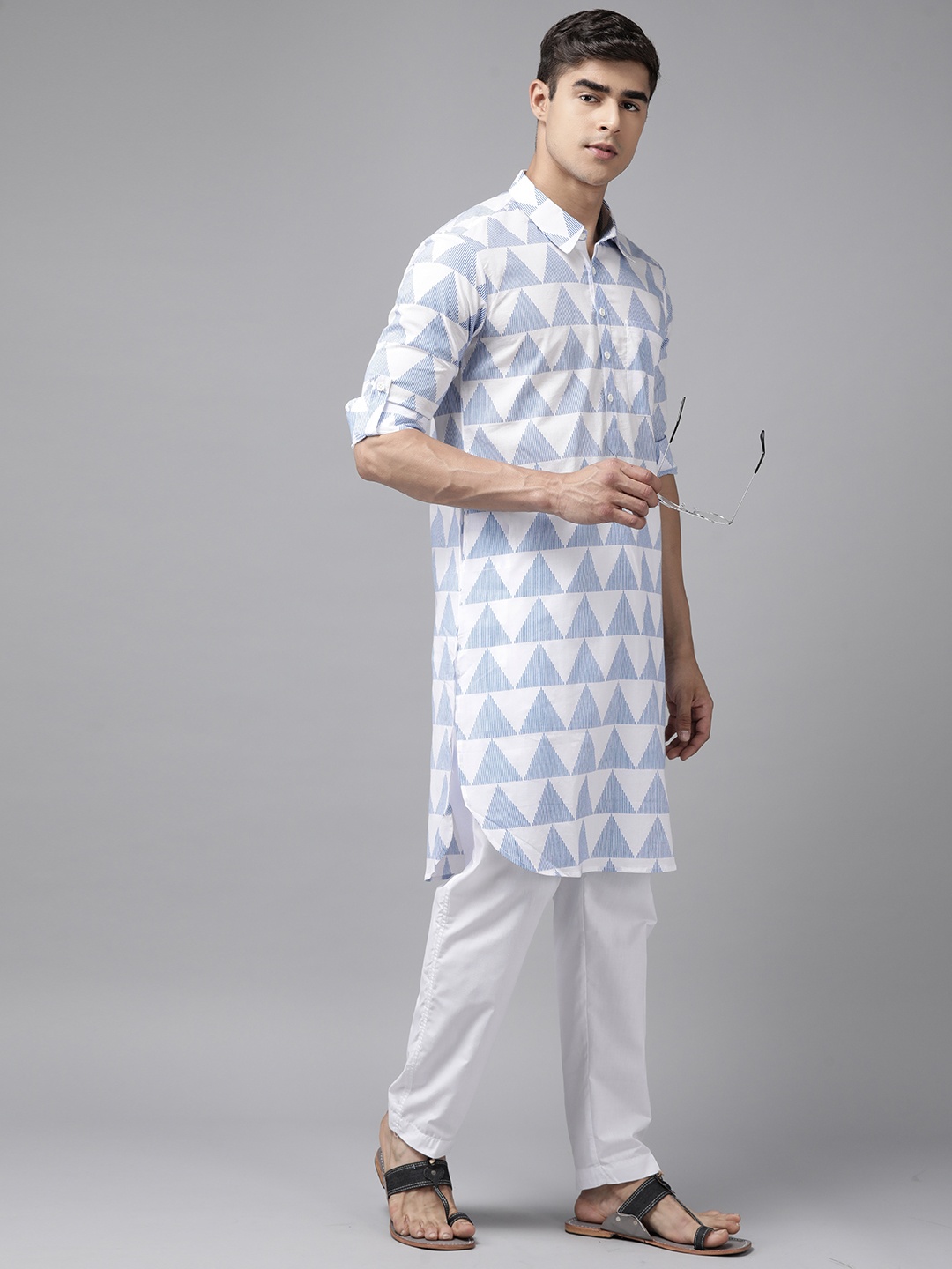 

See Designs Printed Regular Pure Cotton Kurta With Pyjamas, White