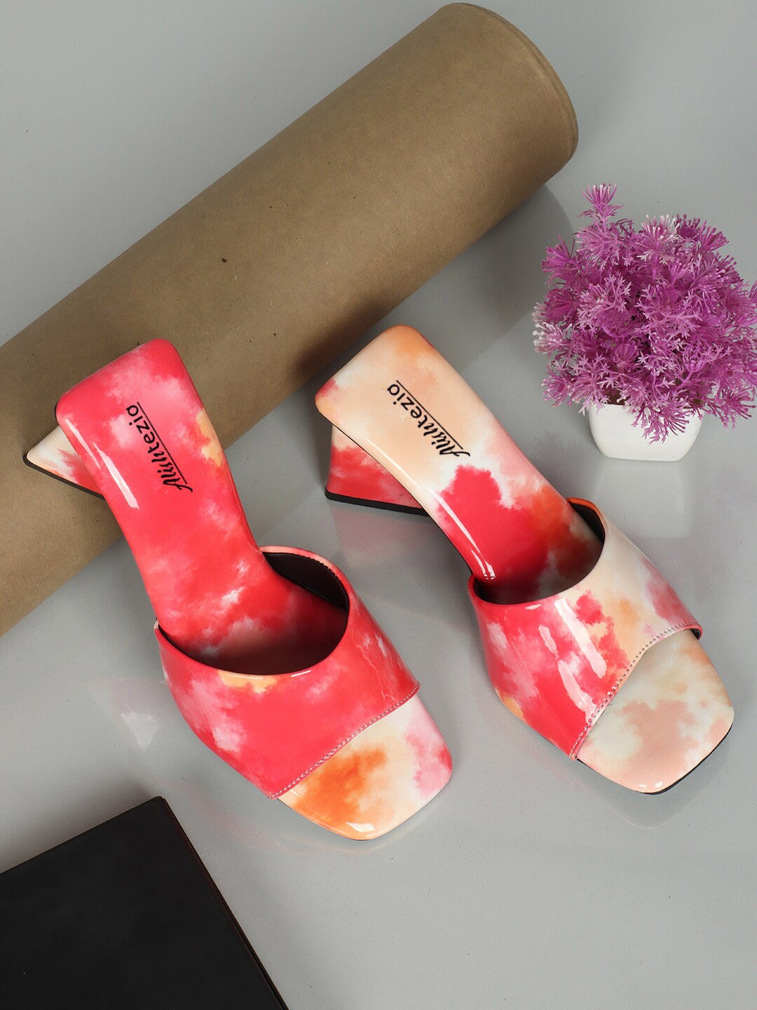 

Alishtezia Printed PU Block Heels, Red