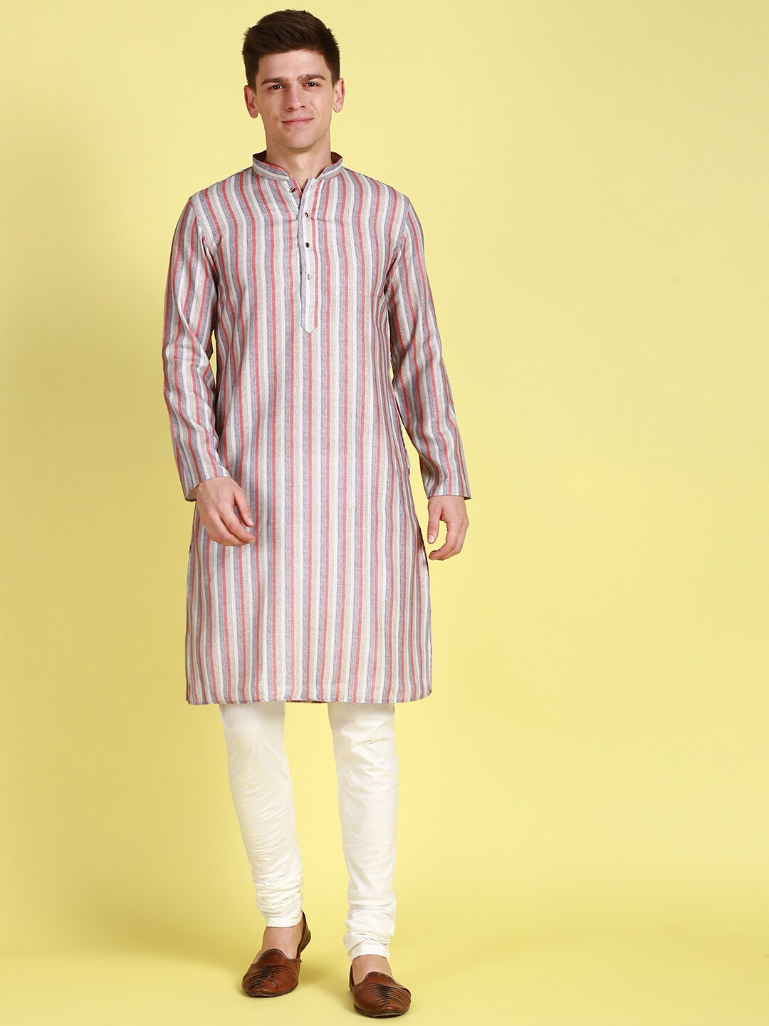

Sanwara Striped Pure Cotton Kurta with Pyjamas, Red