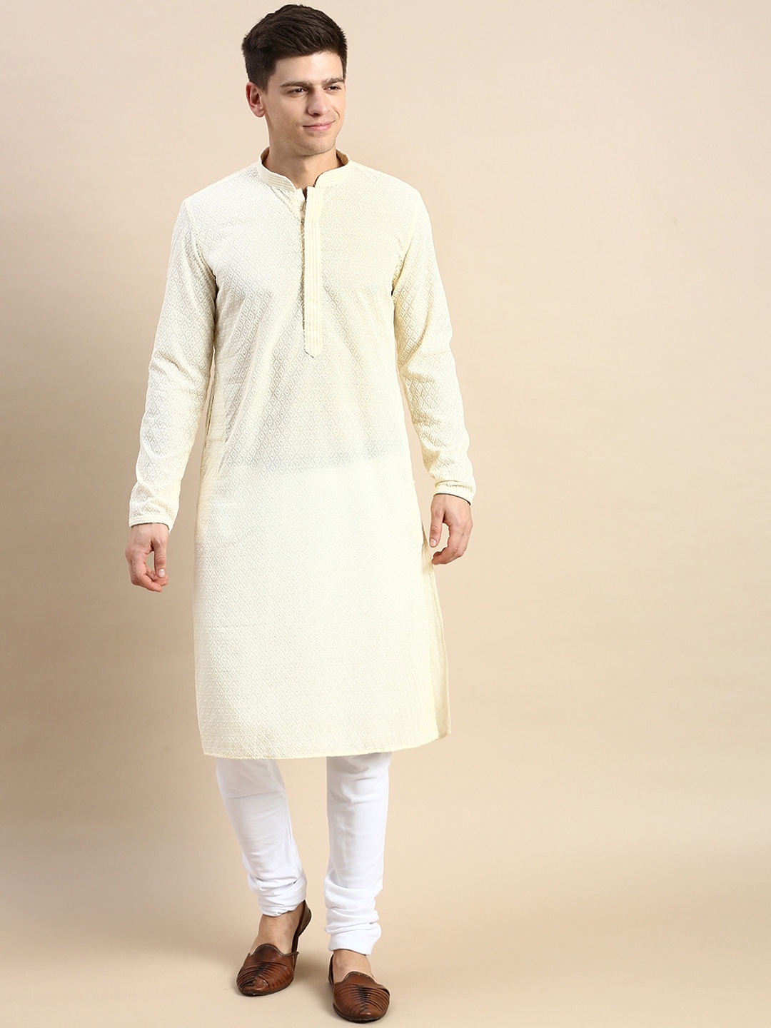 

Sanwara Ethnic Motifs Embroidered Pure Cotton Kurta with Pyjamas, Cream