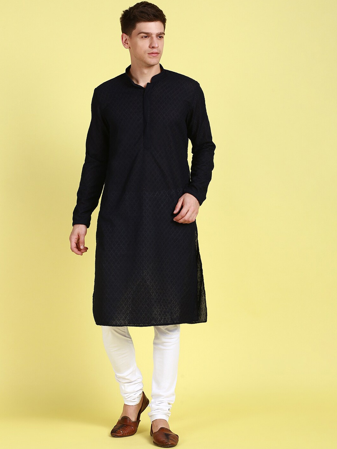 

Sanwara Ethnic Motifs Embroidered Pure Cotton Kurta with Pyjamas, Navy blue