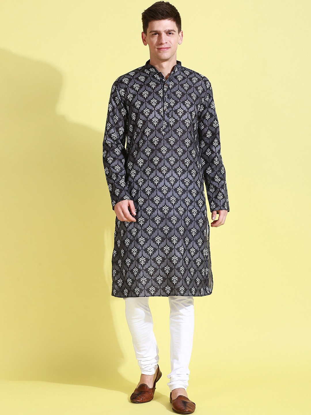 

Sanwara Ethnic Motifs Printed Pure Cotton Kurta with Pyjamas, Grey