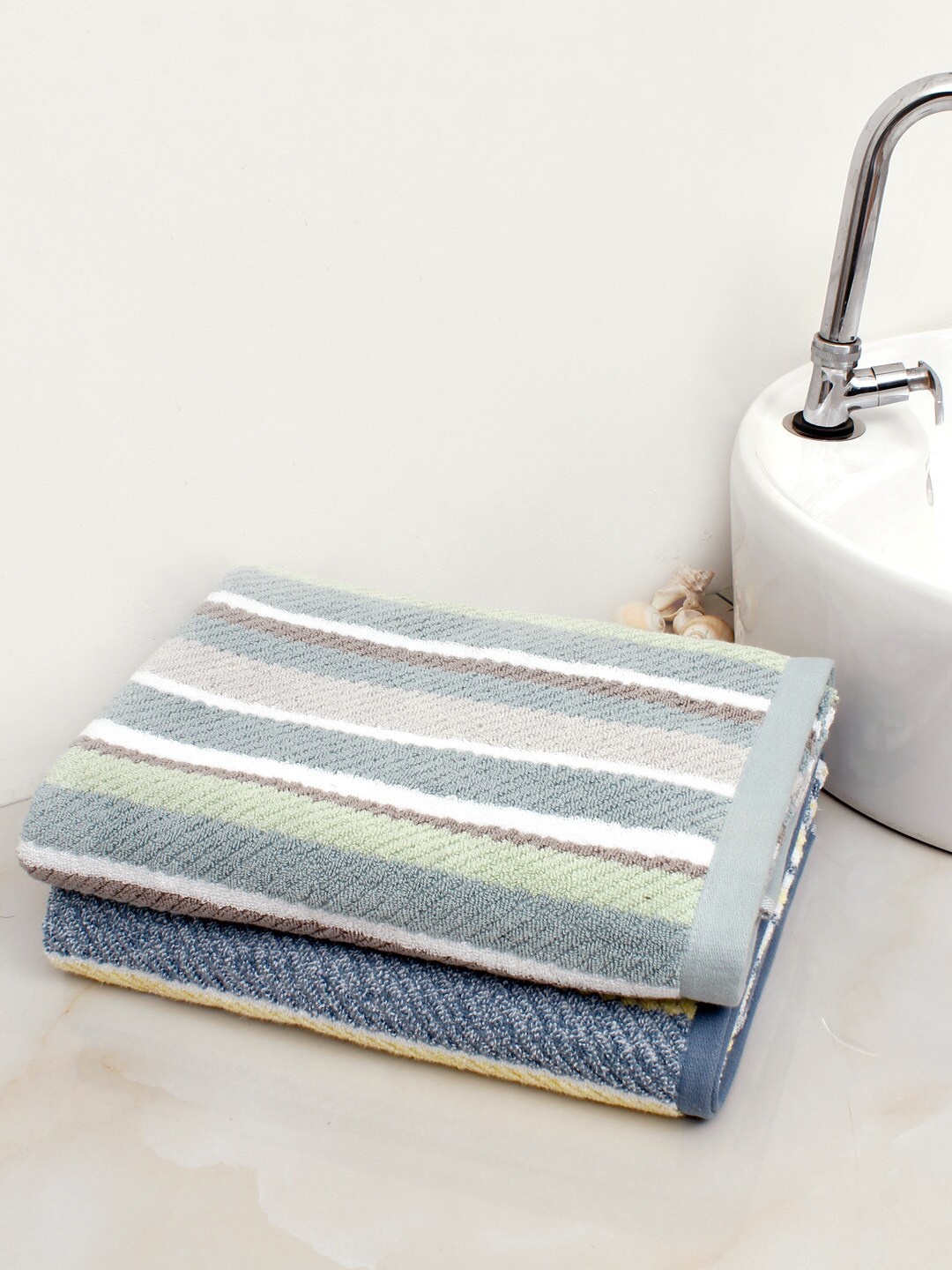 

AVI Living White & Green 2 Pieces Striped Pure Cotton 500 GSM Bath Towels