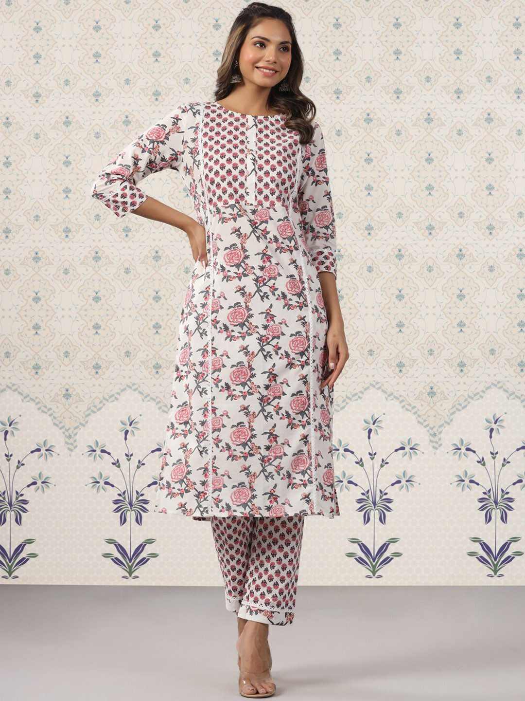 

Ode by House of Pataudi Floral Printed Boat Neck Pure Cotton Kurta with Trousers, White