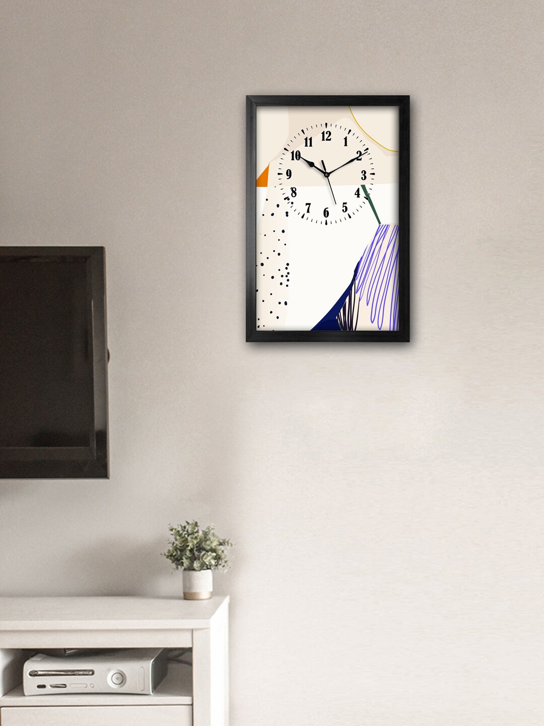 

999Store White & Black Printed Traditional Wall Clock