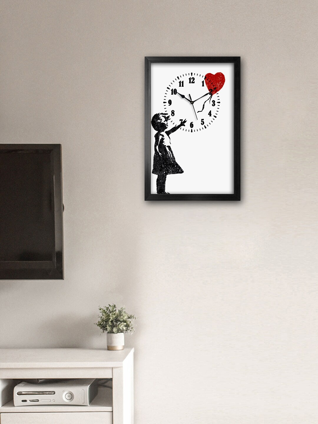 

999Store White & Black Modern Printed Contemporary Wall Clock