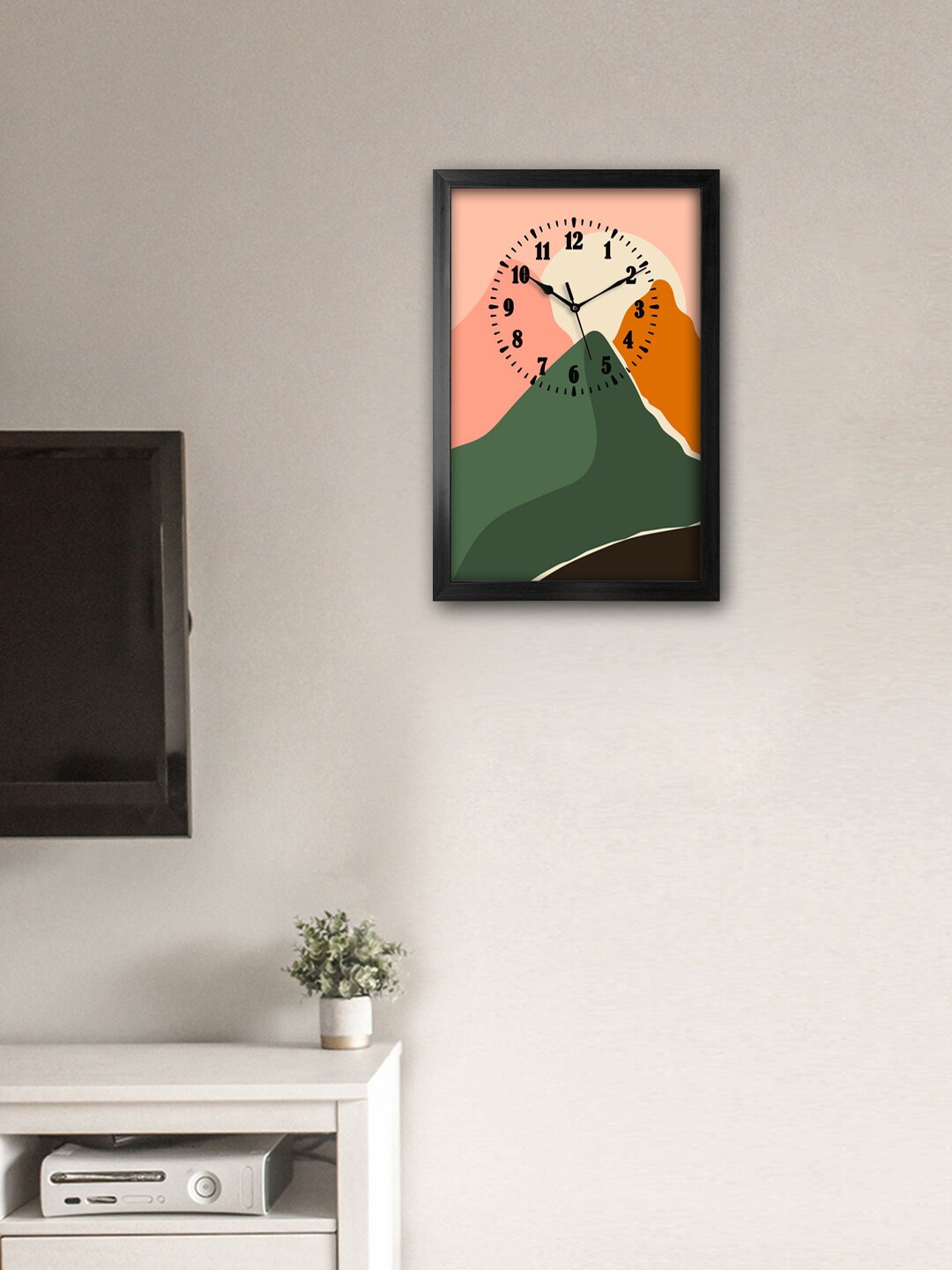 

999Store Green & Pink Printed Traditional Wall Clock