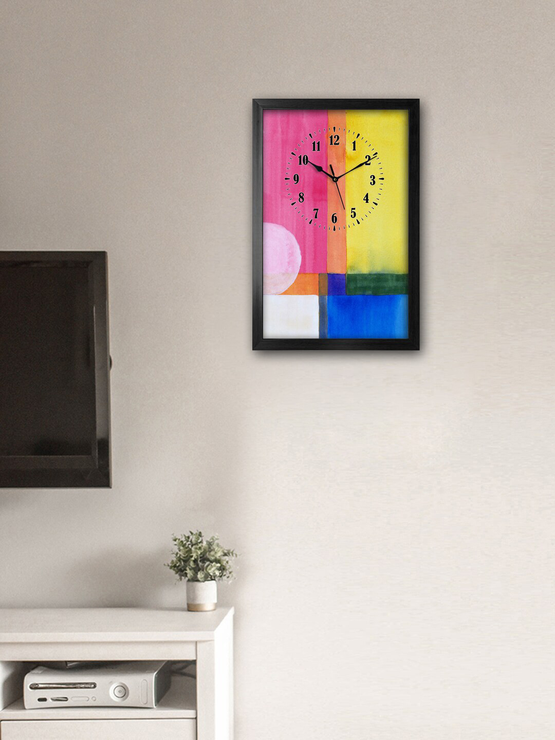 

999Store Blue & Pink Printed Traditional Wall Clock