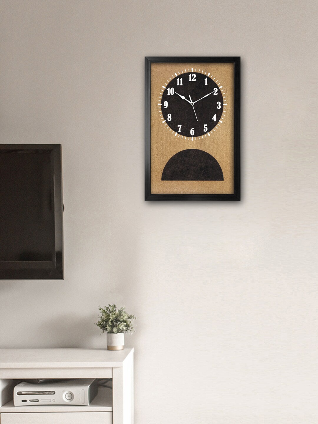 

999Store Brown & White Printed Traditional Wall Clock