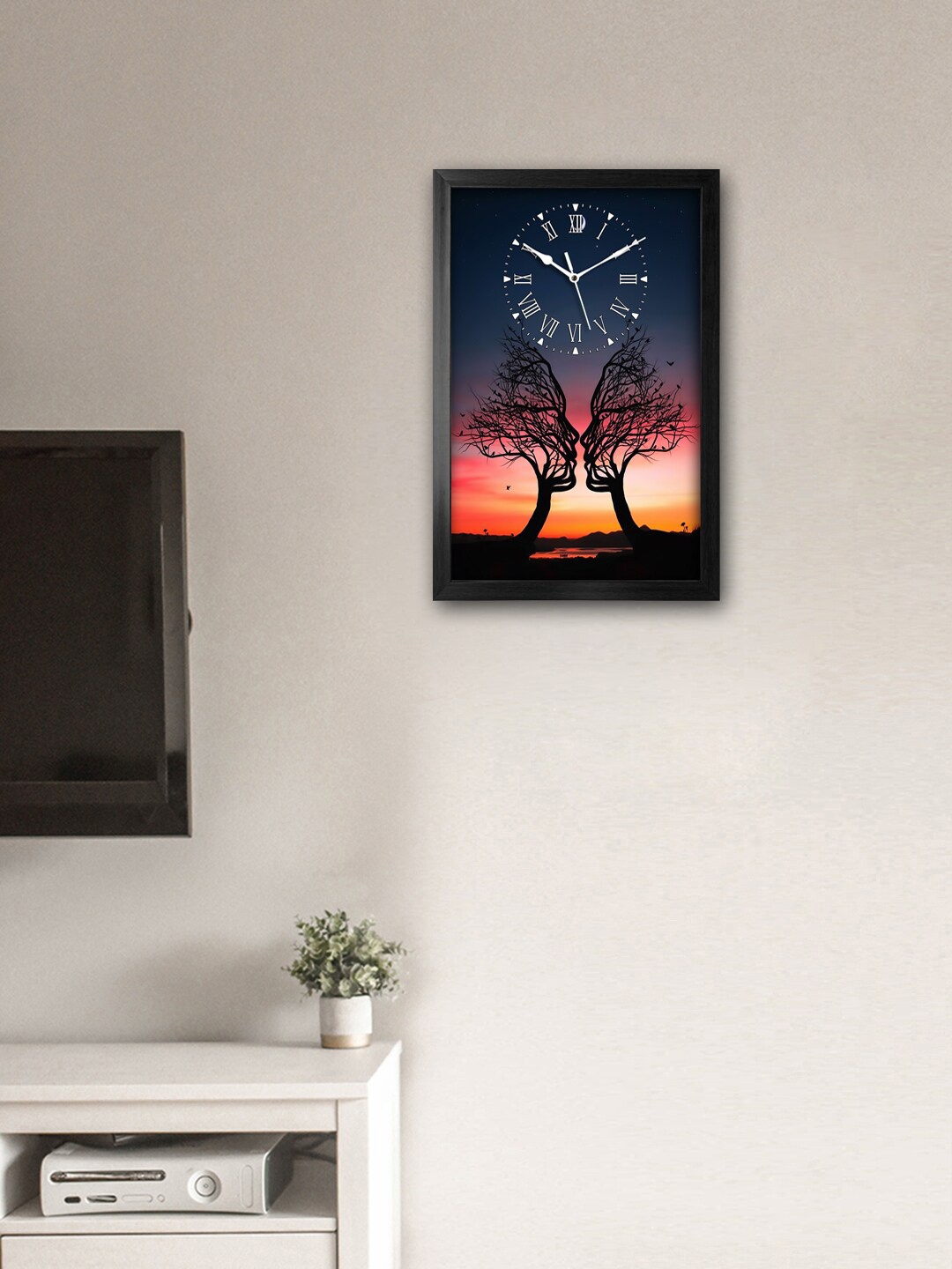 

999Store Brown & Black Printed Traditional Wall Clock