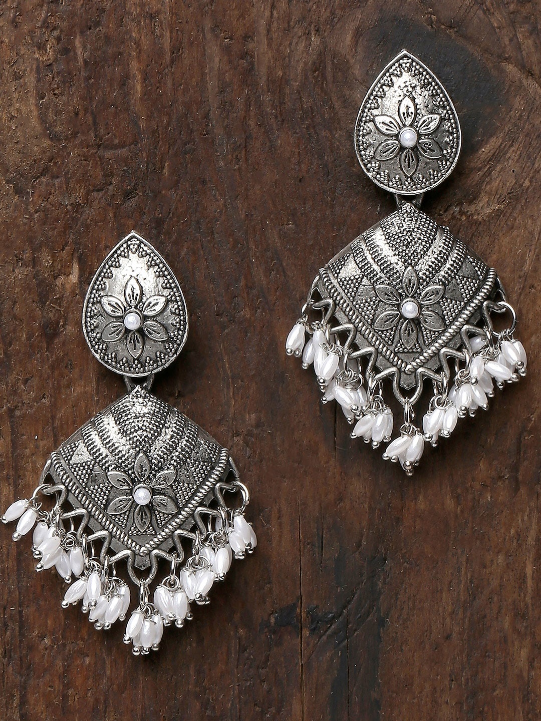 

OOMPH Silver-Plated Floral Drop Earrings