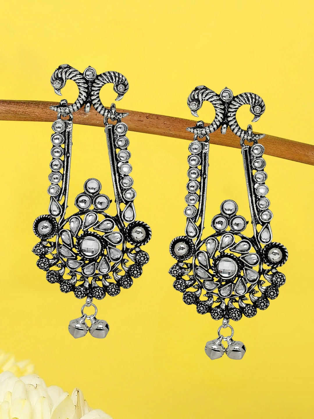 

OOMPH Silver-Plated Kundan Drop Earrings