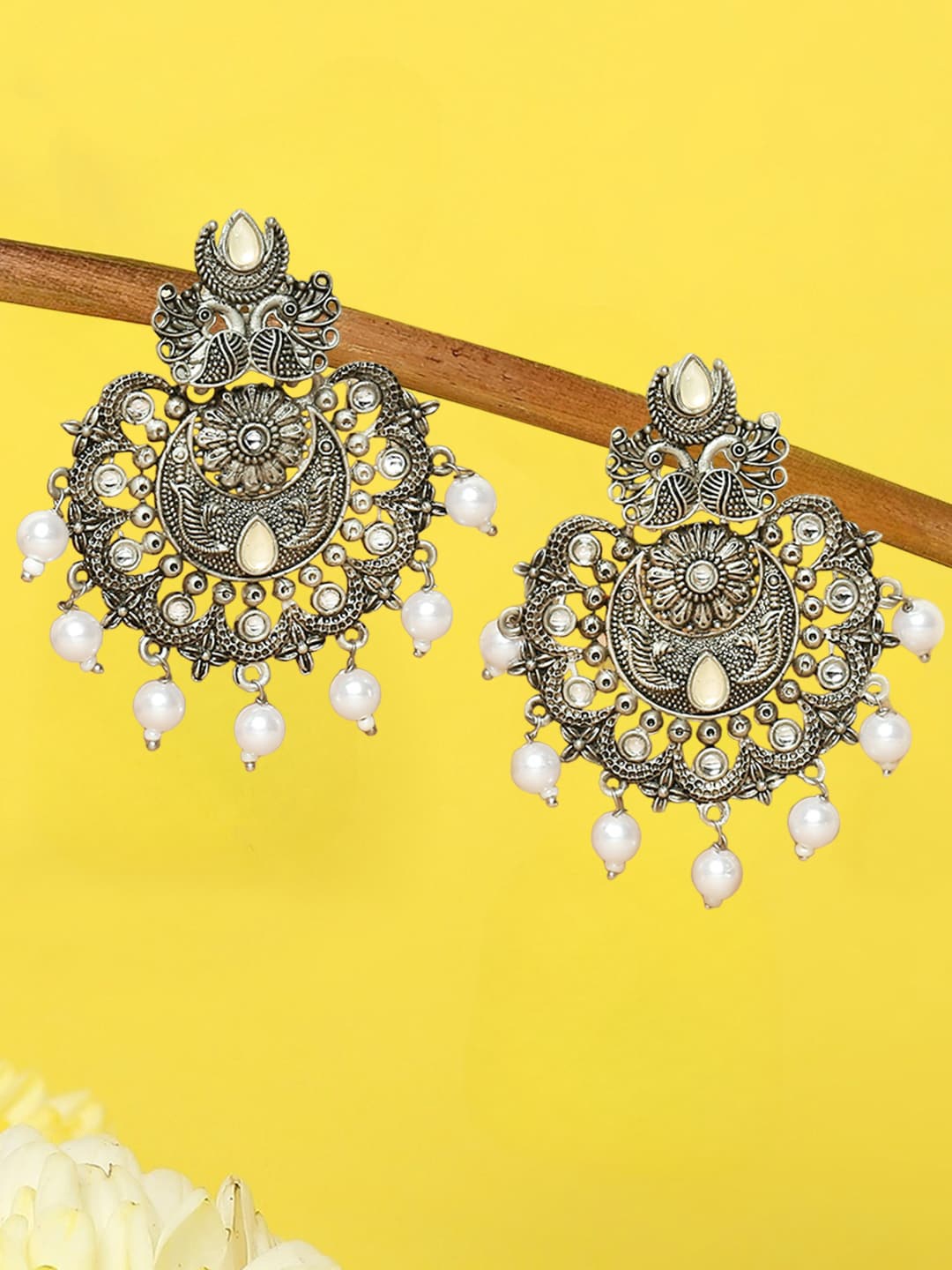 

OOMPH Peacock Shaped Chandbalis Earrings, White