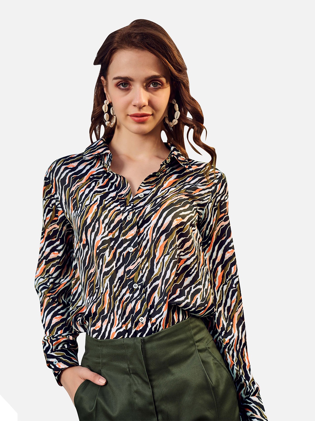 

NEOFAA Animal Printed Formal Shirt, Black