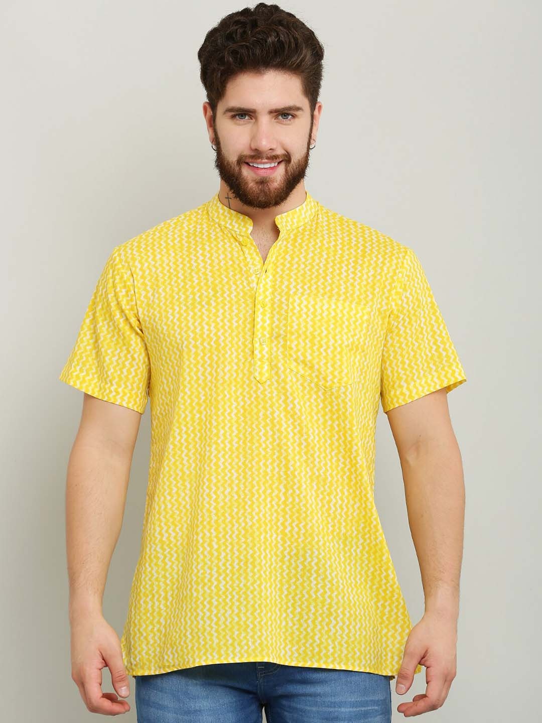 

Waahiba Mandarin Collar Chevron Printed Cotton Kurta, Yellow