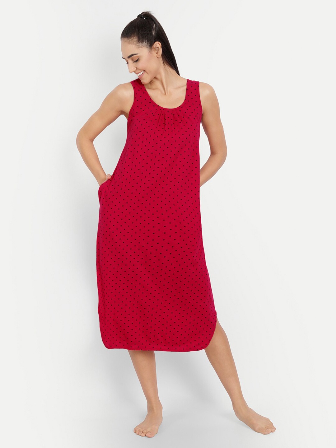 

BLAZON Polka Dots Printed Pure Cotton Nightdress, Red