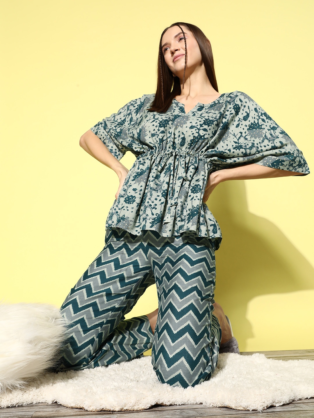 

ETC Women Teal & Grey Printed Night suit