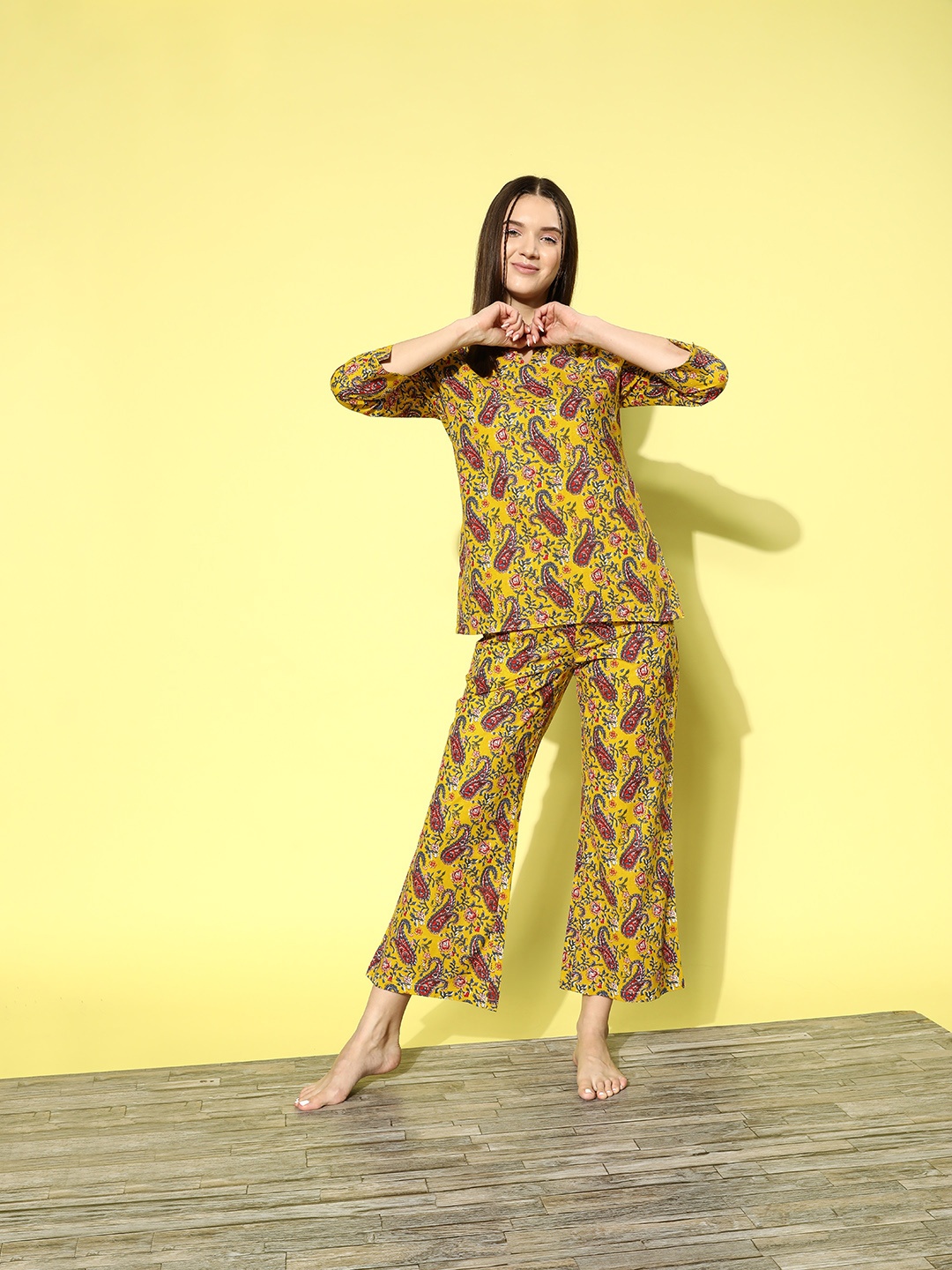 

ETC Printed Cotton Night suit, Yellow