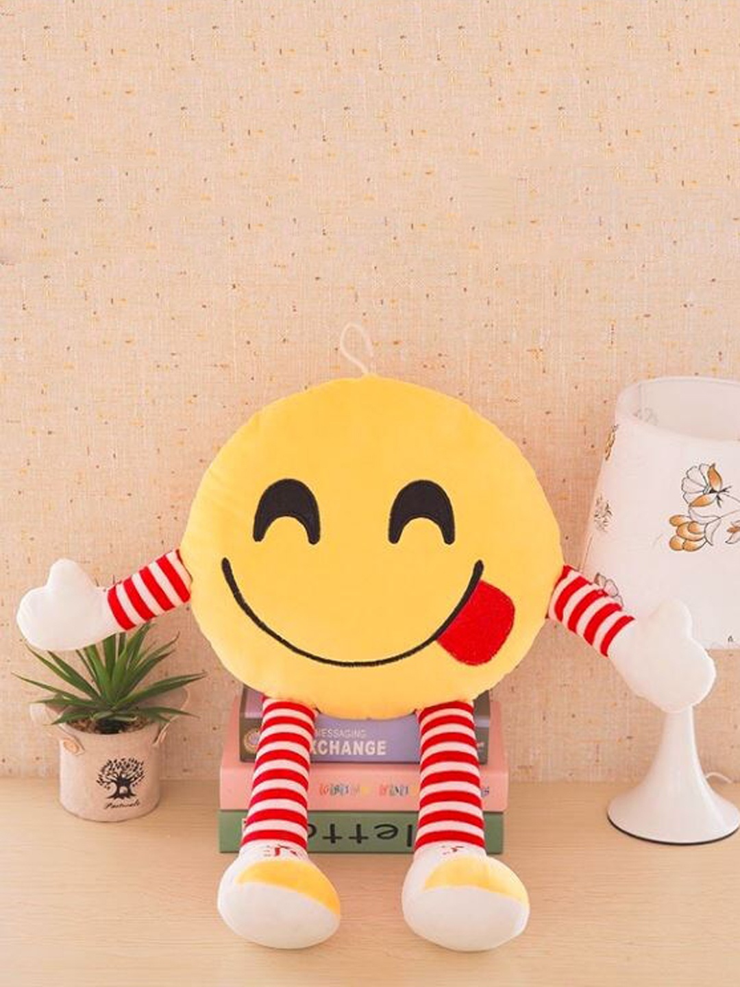 

Frantic Smiley Huggable Soft Toy, Yellow