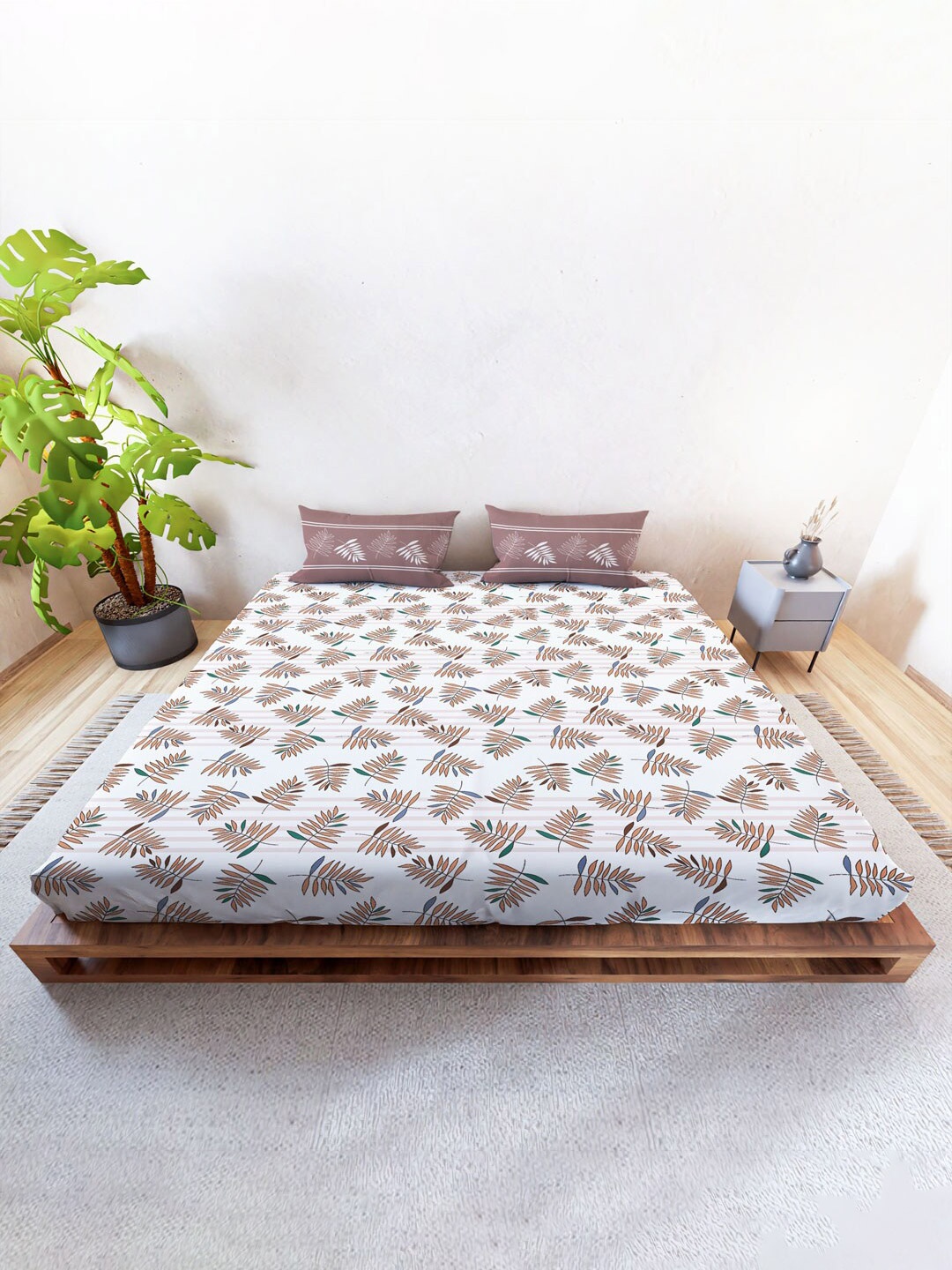 

MAYFAIR HOMES LONDON Rushmoor Brown 144 TC Cotton Fitted King Bedsheet & 2 Pillow Covers
