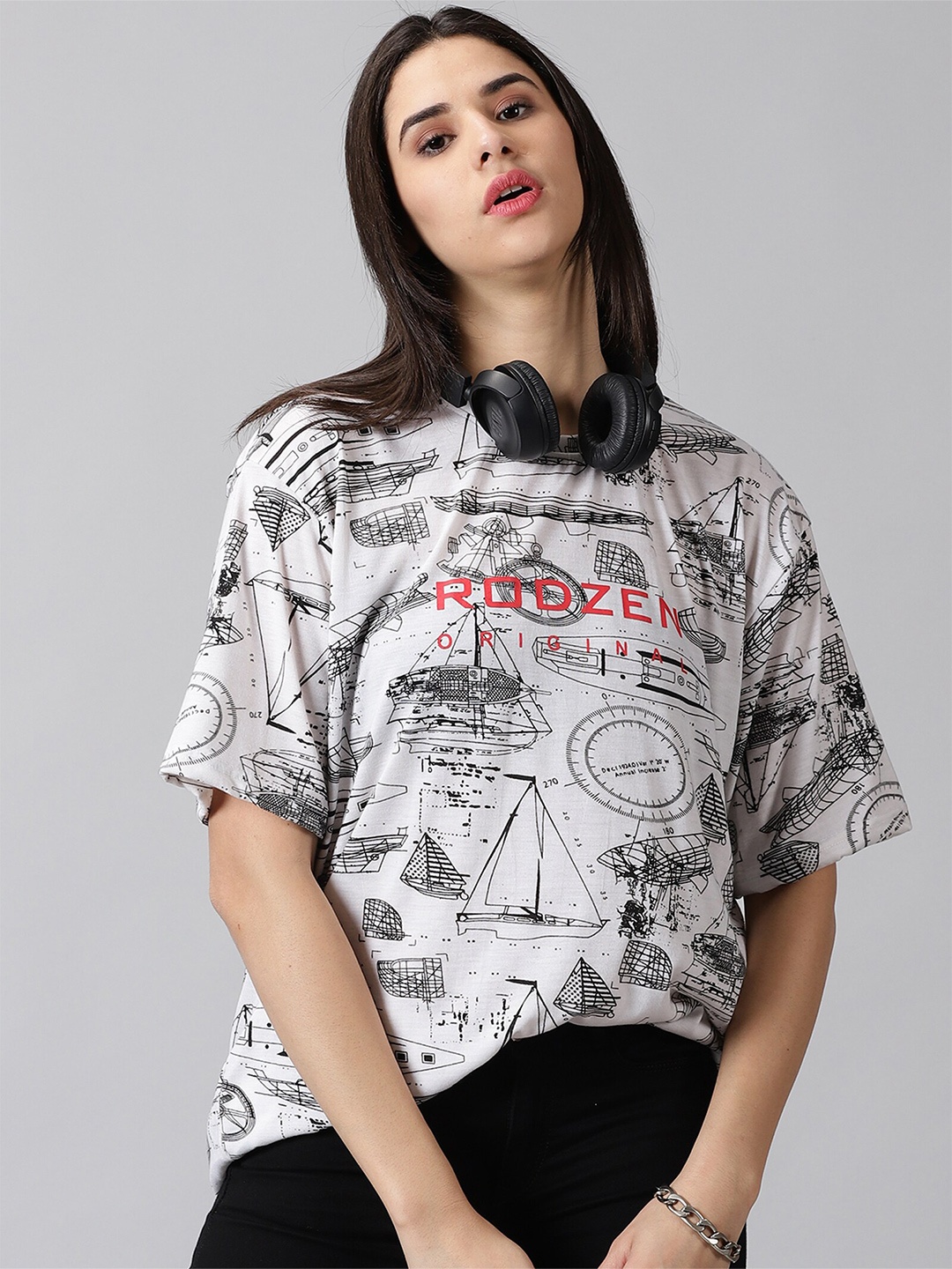 

Rodzen Women Graphic Printed Pure Cotton Drop-Shoulder Sleeves Loose T-shirt, White