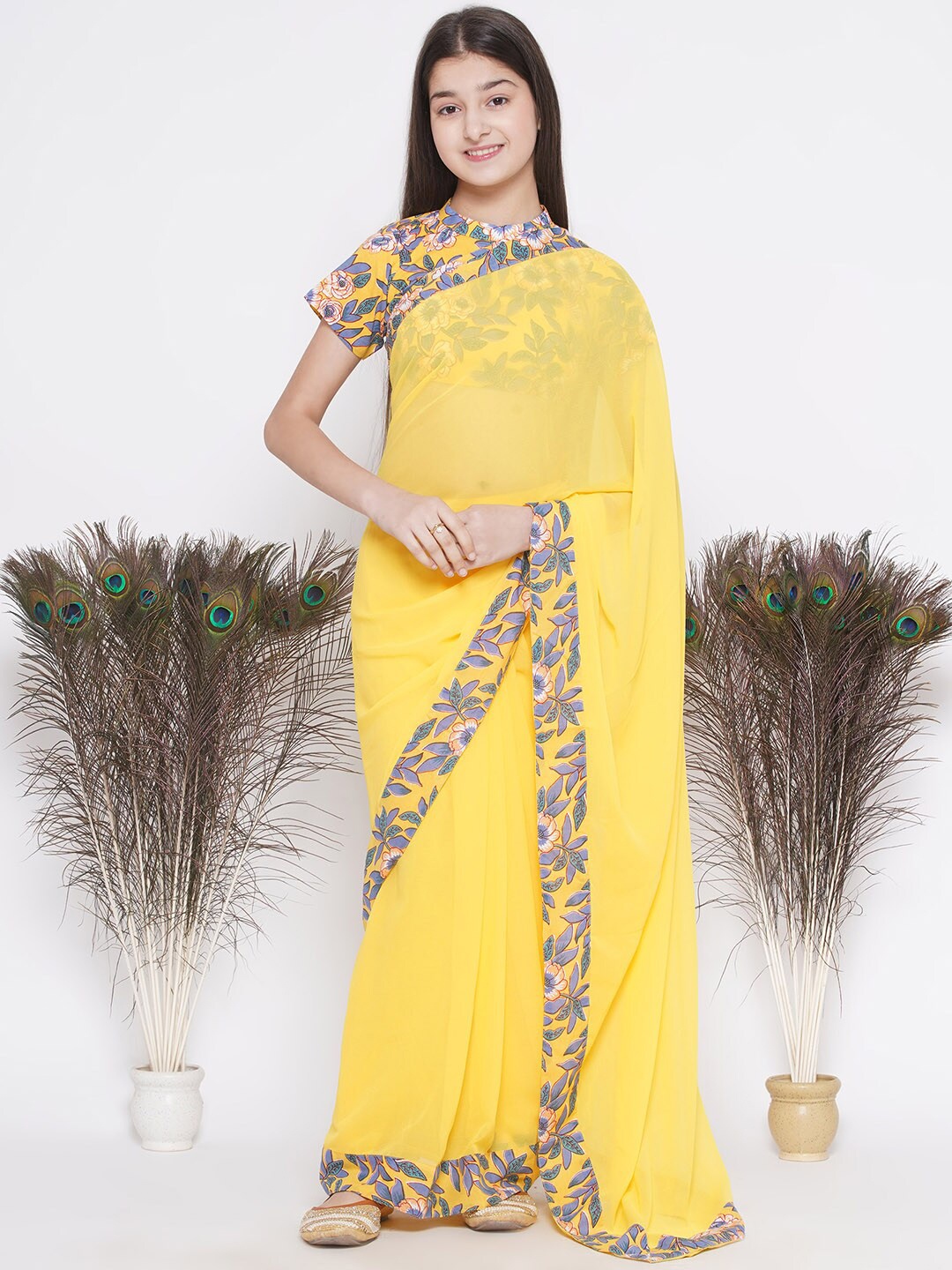 

Little Bansi Pure Georgette Ready to Wear Saree, Yellow