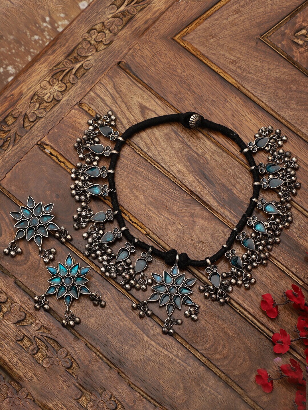 

VENI Silver-Plated Stone-Studded & Ghungroo Jewellery Set, Turquoise blue