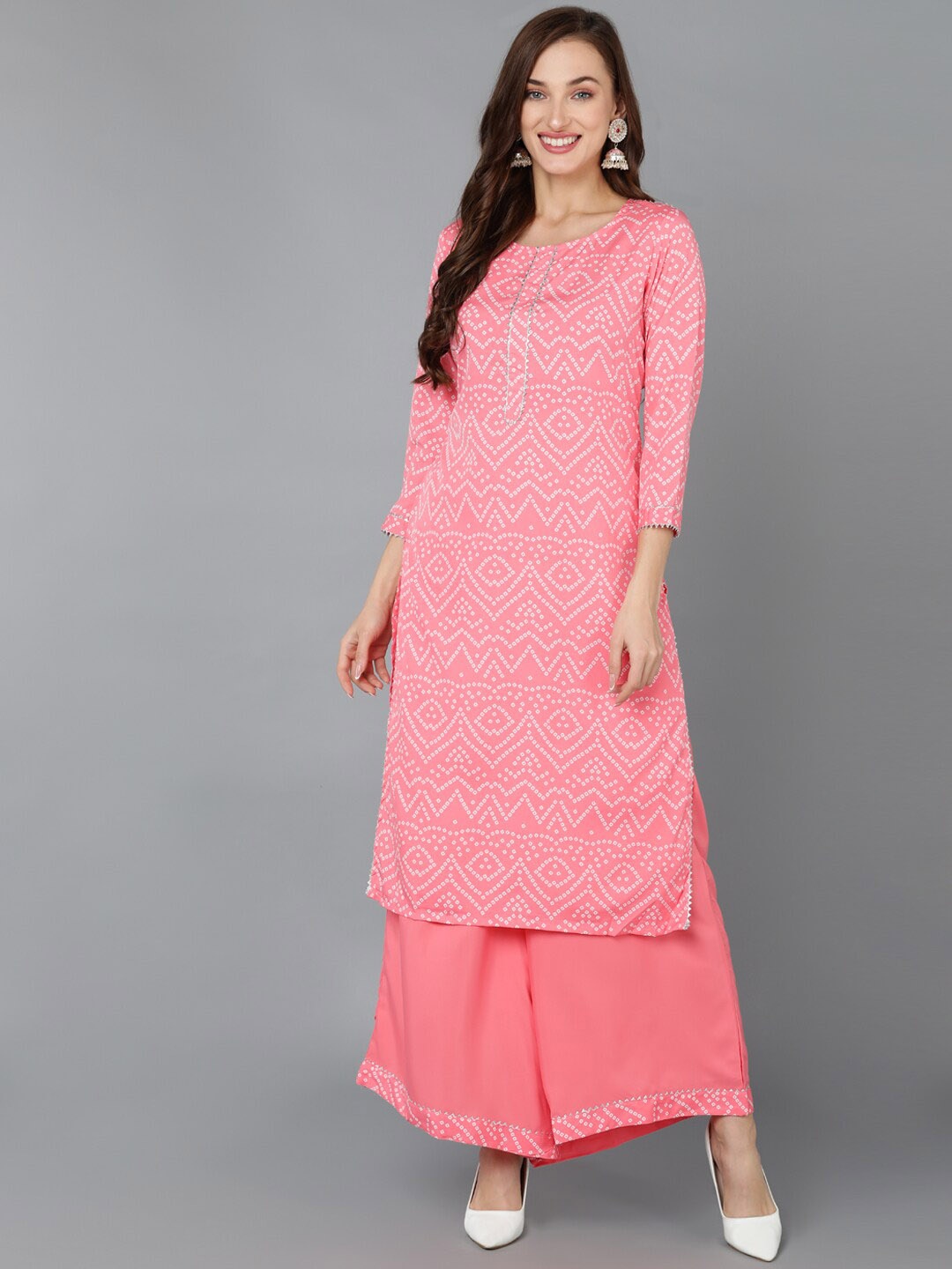 

AHIKA Bandhani Printed Gotta Patti Kurta with Palazzos, Coral