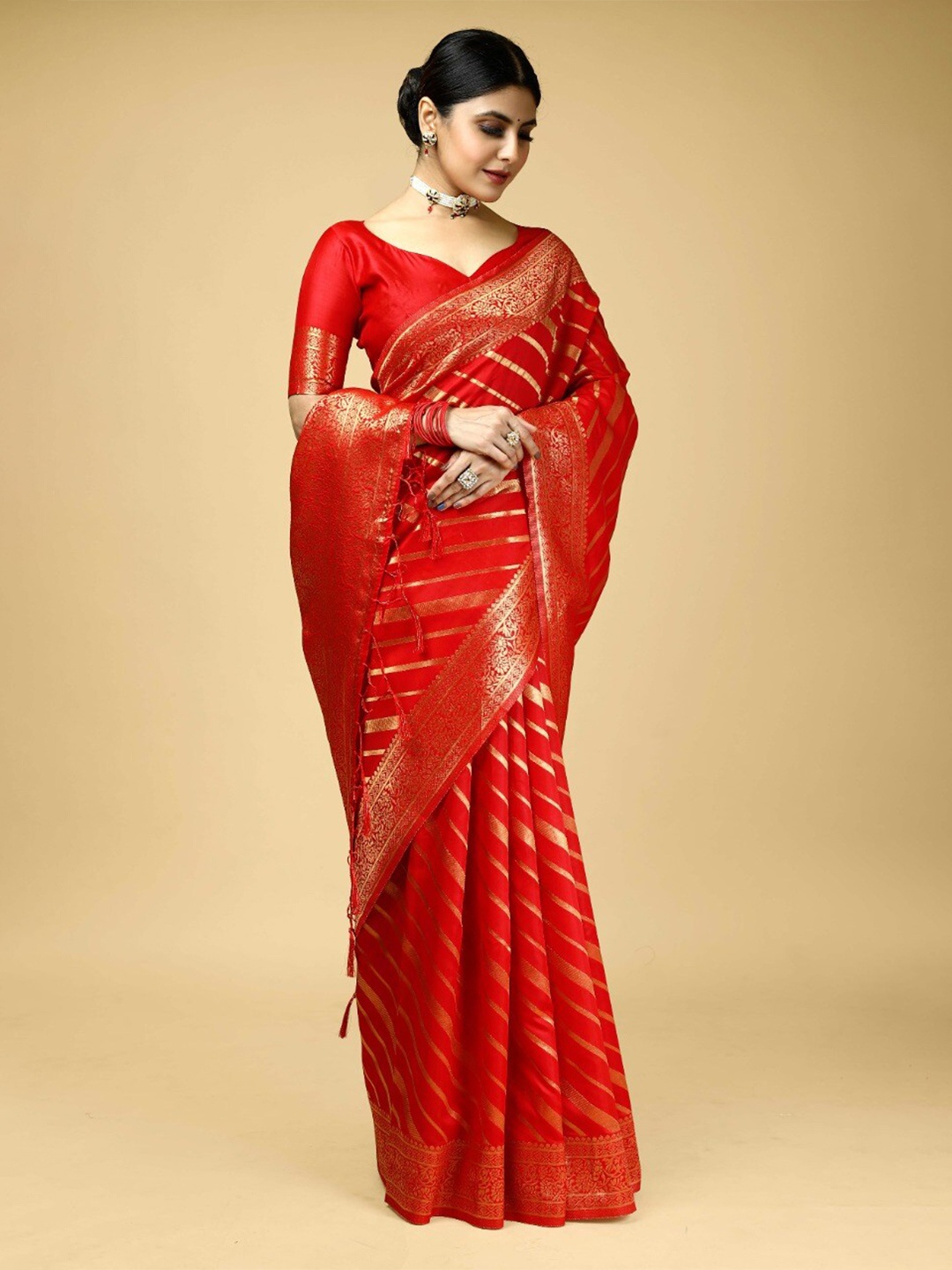 

AVANTIKA FASHION Woven Design Zari Pure Silk Kanjeevaram Saree, Red