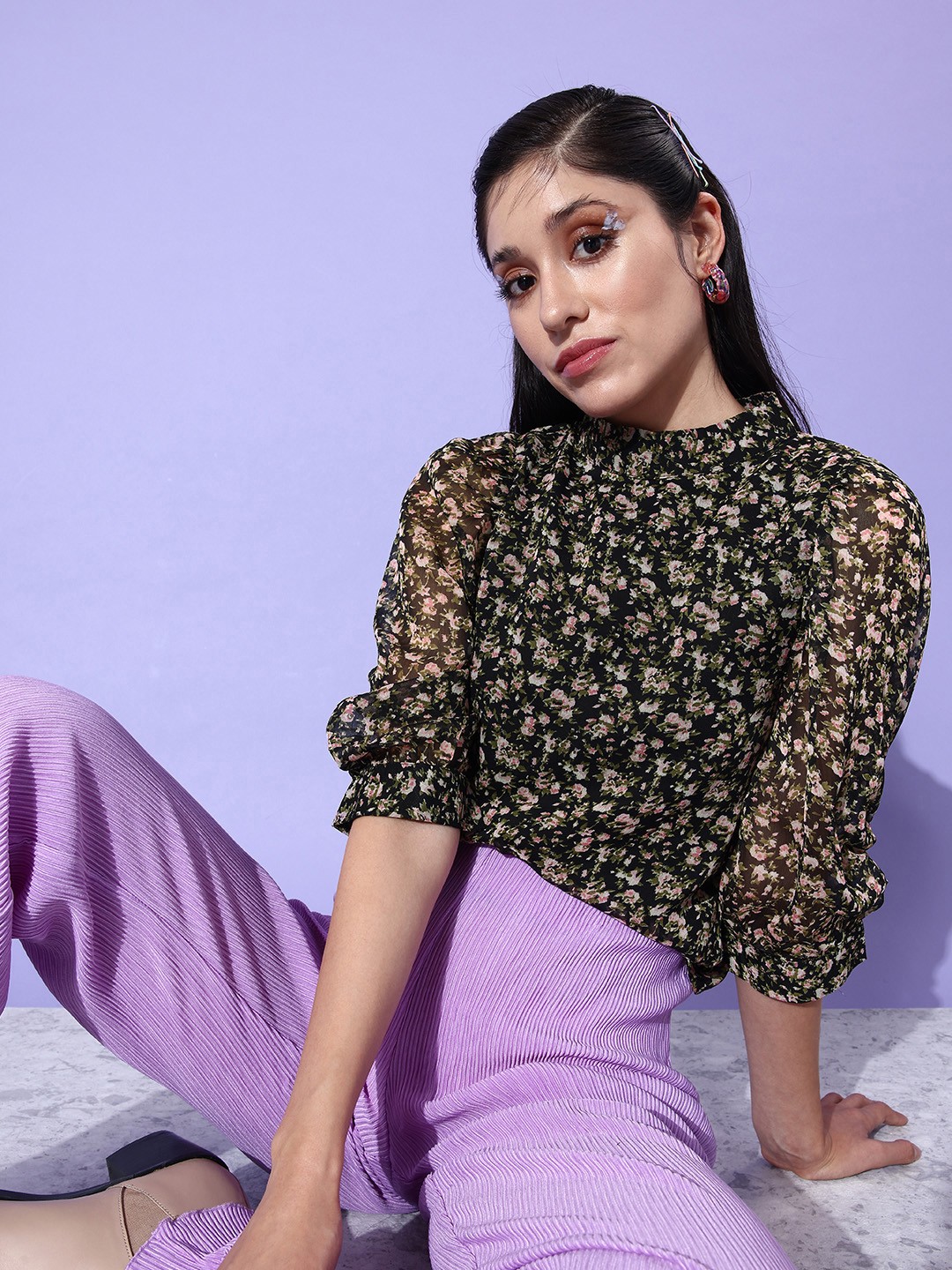 

ANVI Be Yourself Floral Print Mandarin Collar Puff Sleeve Chiffon Blouson Top, Black