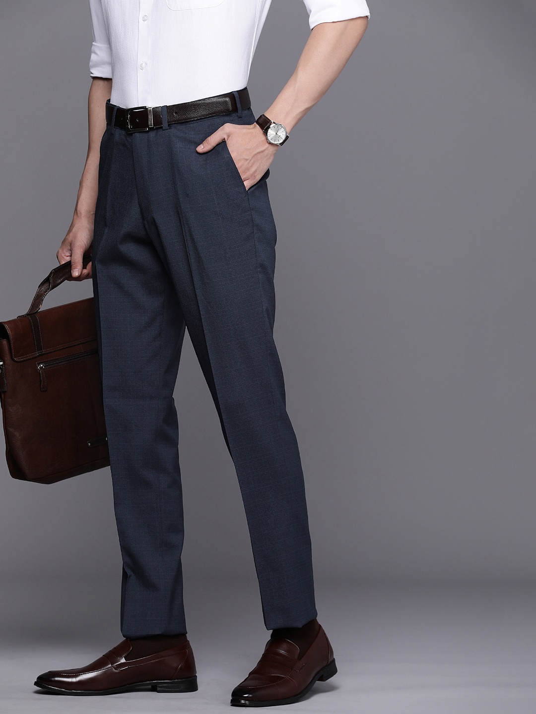 

Theme Smart Checked Slim Fit Trousers, Navy blue
