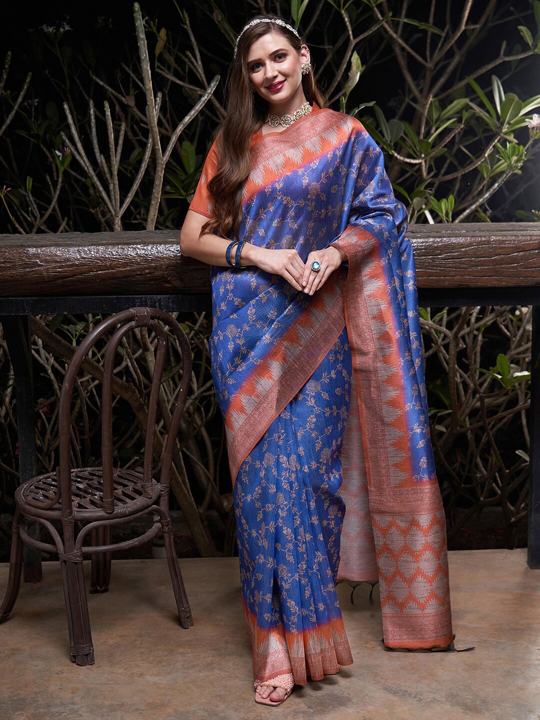 

Saree mall Floral Printed Silk Blend Bagru Sarees, Blue