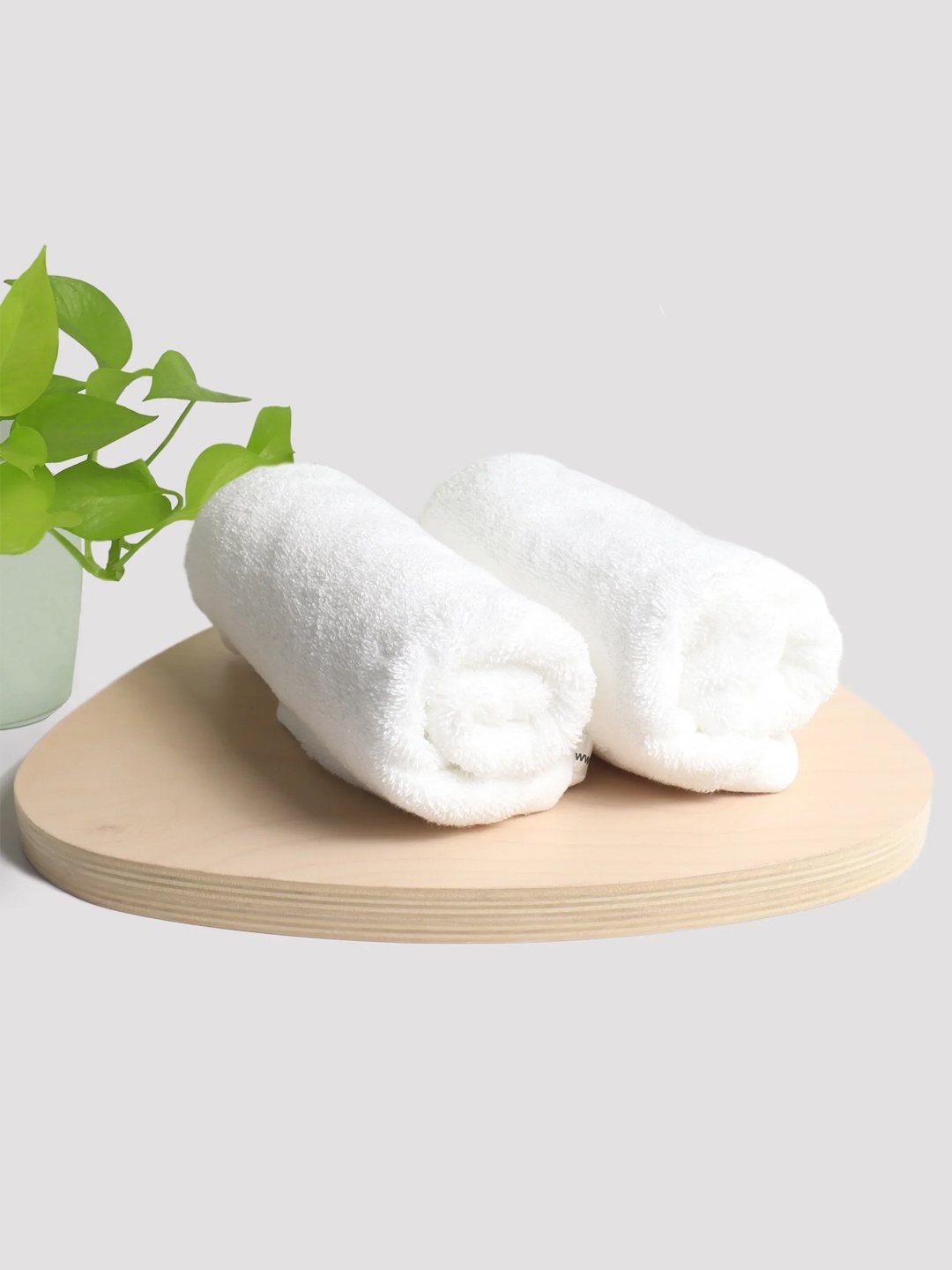 

Furbo White 3 Pcs 100% Bamboo 600 GSM Quick drying & Anti-bacterial Hand Towels