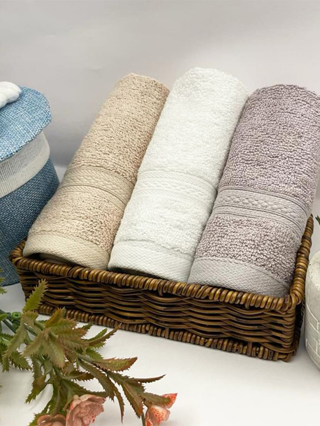 

Furbo Pink & White 3 Pcs 600 GSM Pure Bamboo Quick Drying & Anti-Bacterial Face Towels