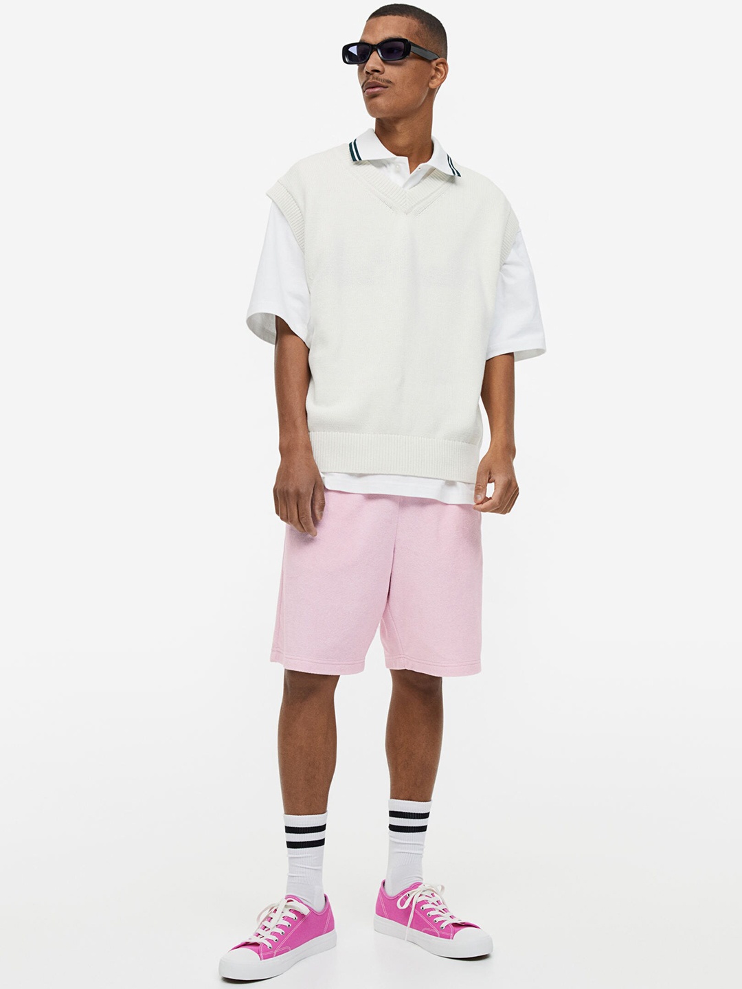 

H&M Men Relaxed Fit Knee-length terry shorts, Pink