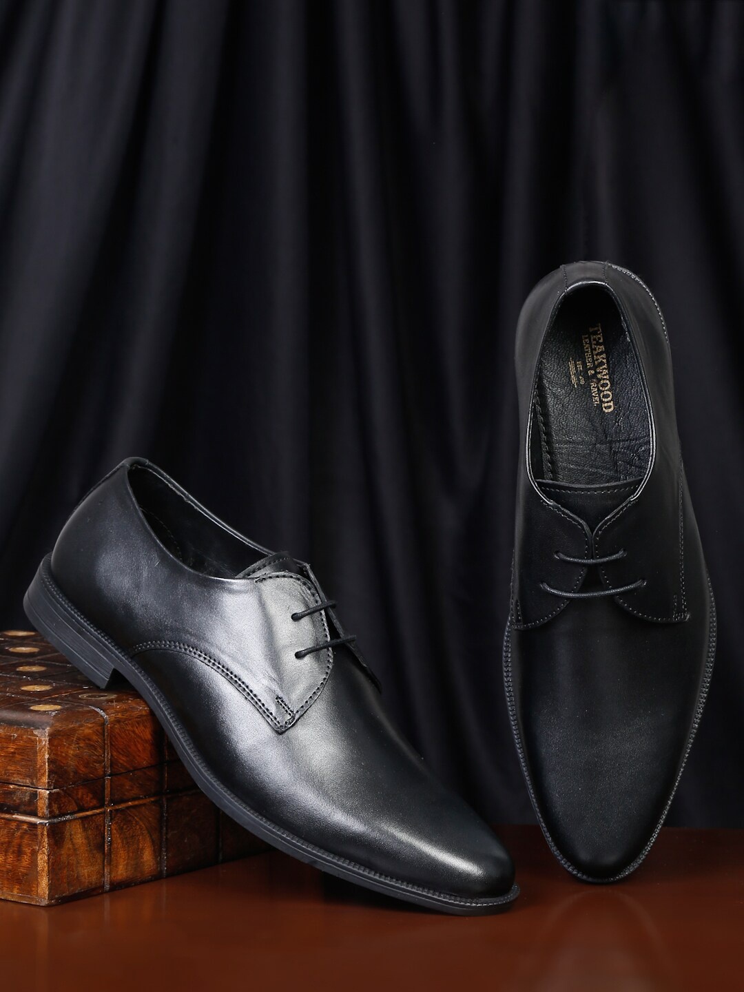 

Teakwood Leathers Men Leather Formal Derbys, Black