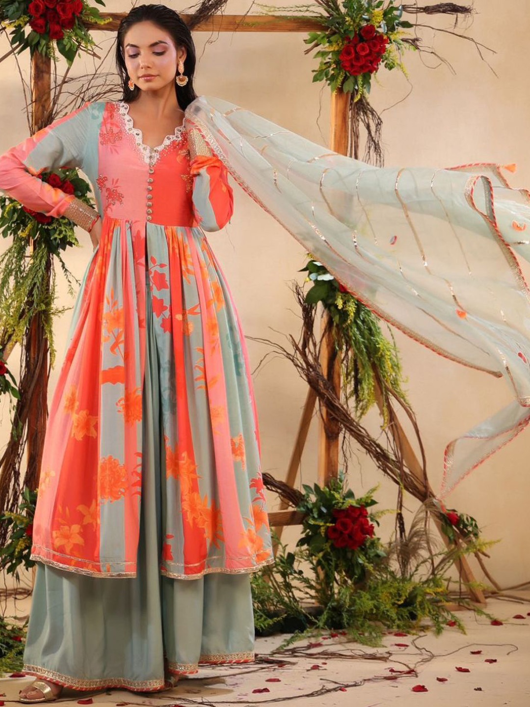 

Zolo Label High Slit Floral Printed A-Line Pure Cotton Kurta with Skirt & Dupatta, Green