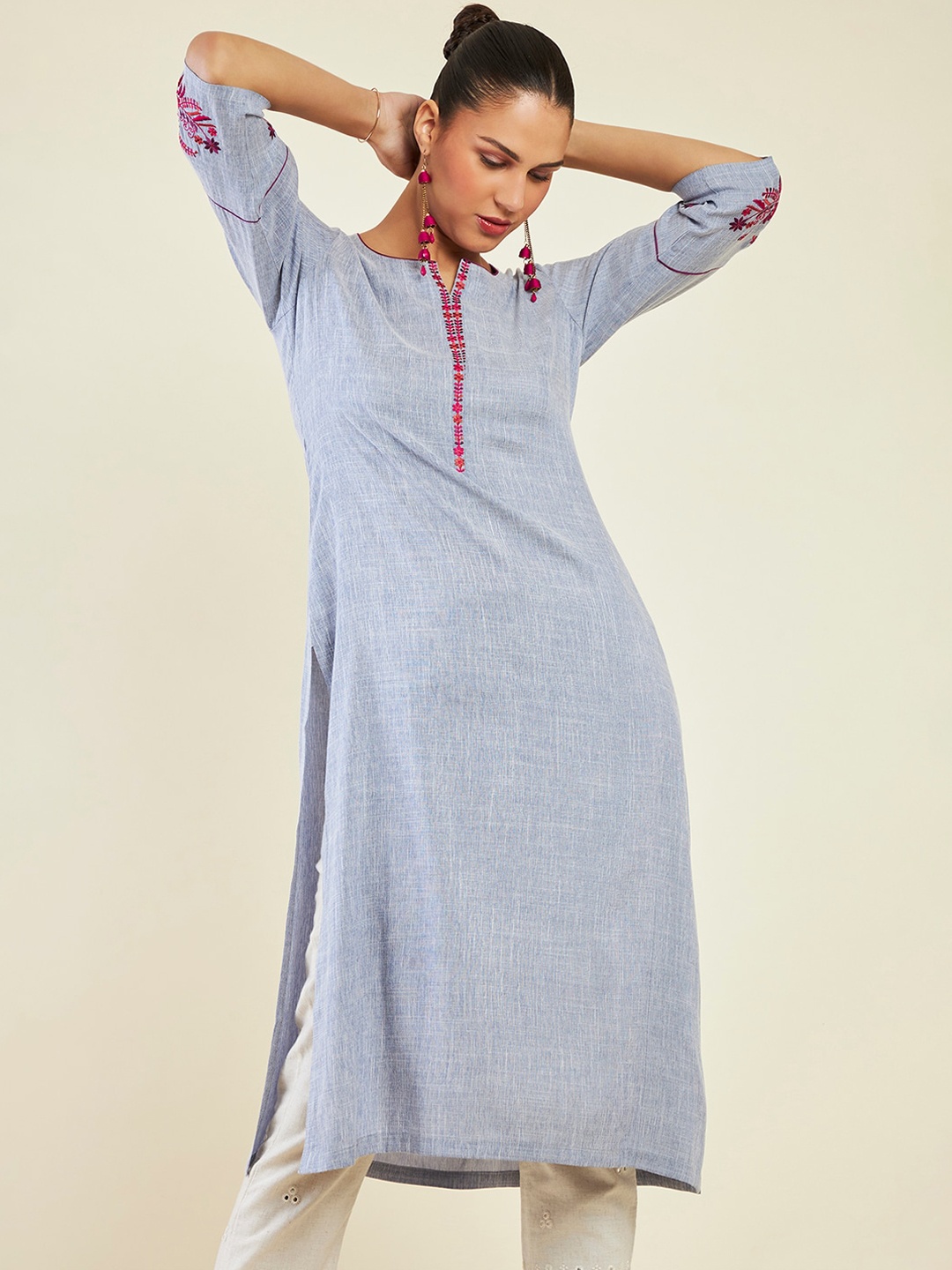 

Soch Notched Neck Floral Embroidered Straight Kurta, Blue